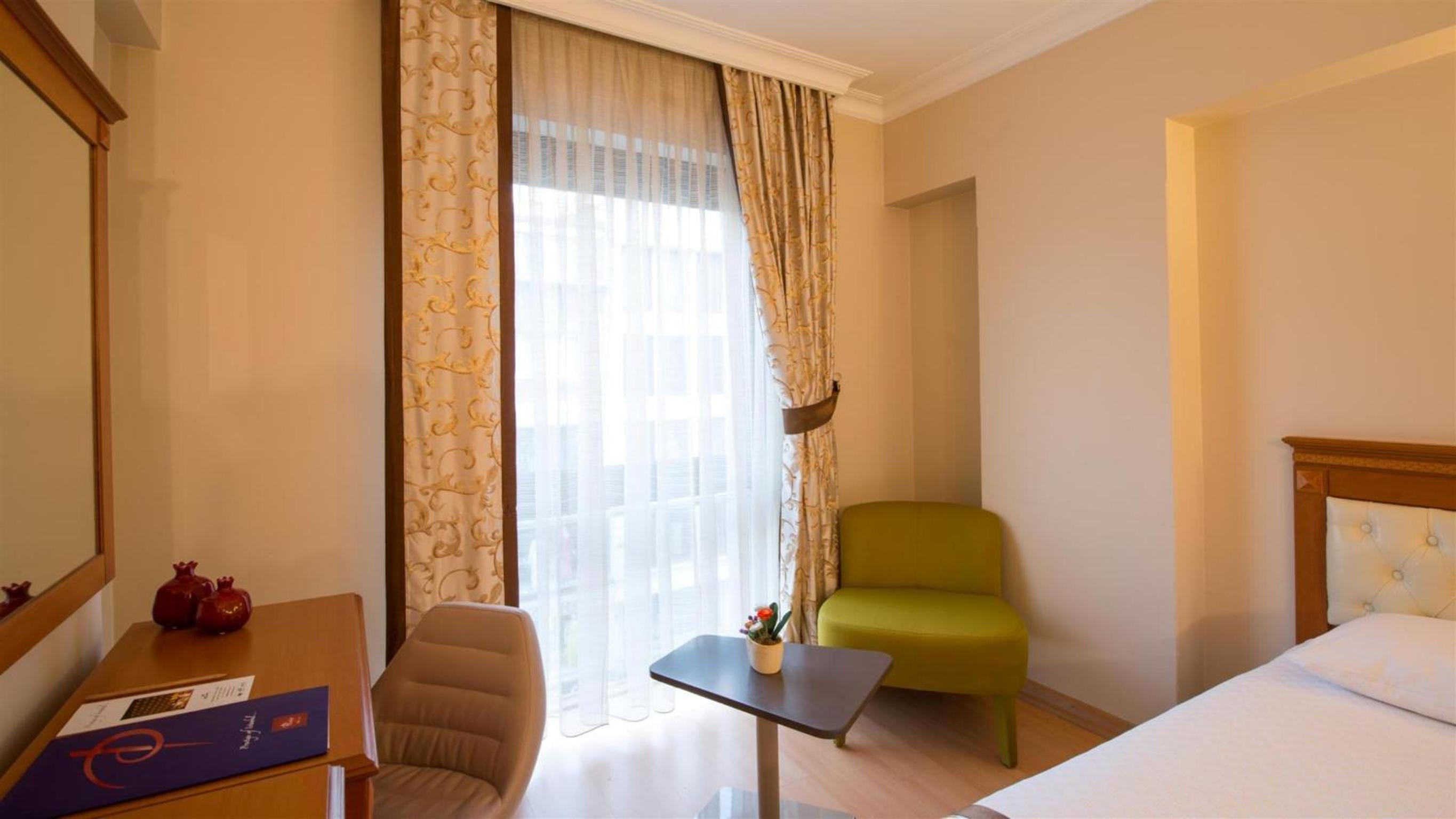 Standard Single Room photo 2