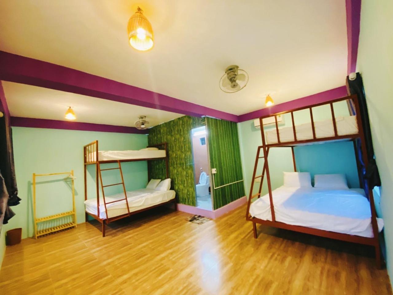 Bed in 8-Bed Mixed Dormitory Room photo 3