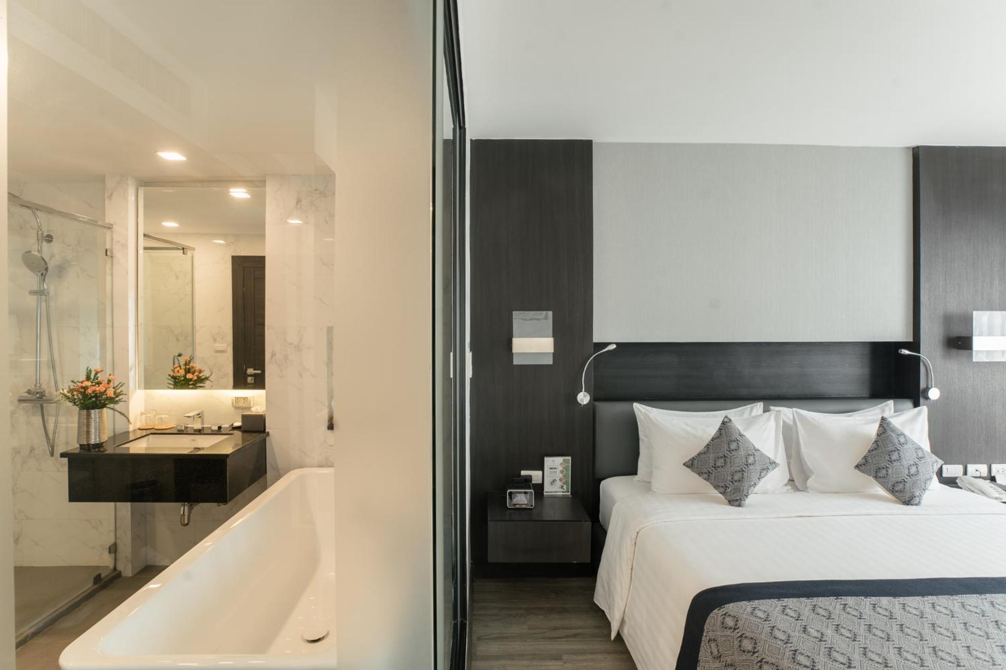 Executive King Room with River View - Non-Smoking - Photo 21