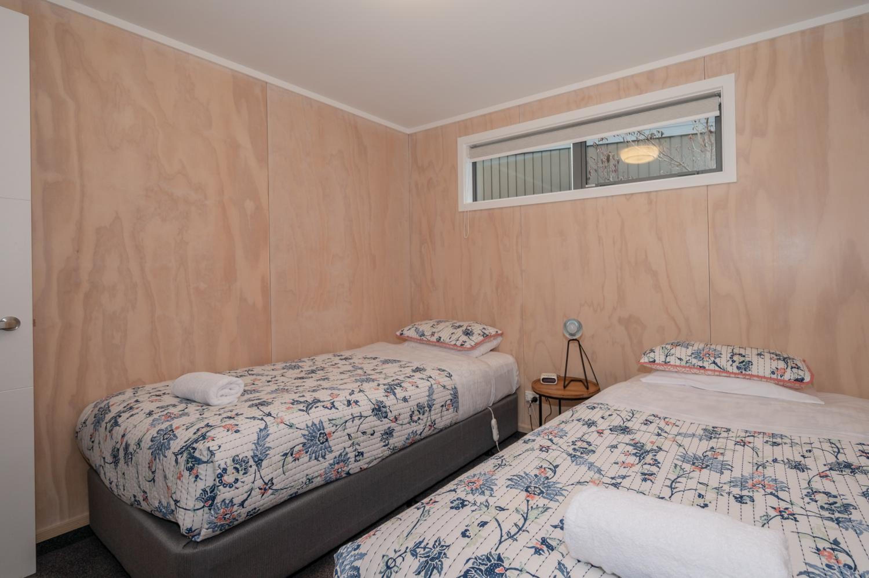 Two-Bedroom House - Photo 7