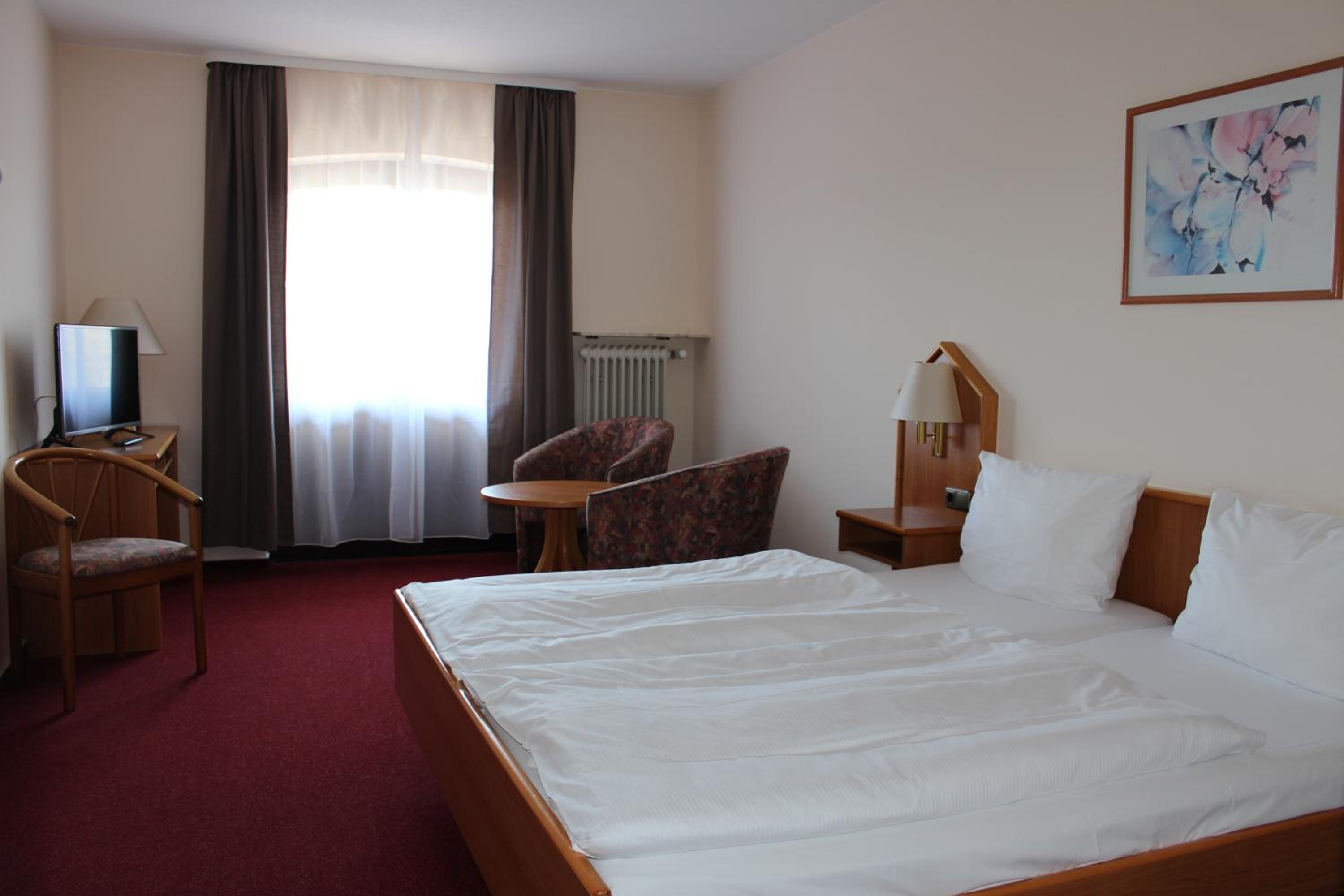 Double Room with Balcony - Photo 1