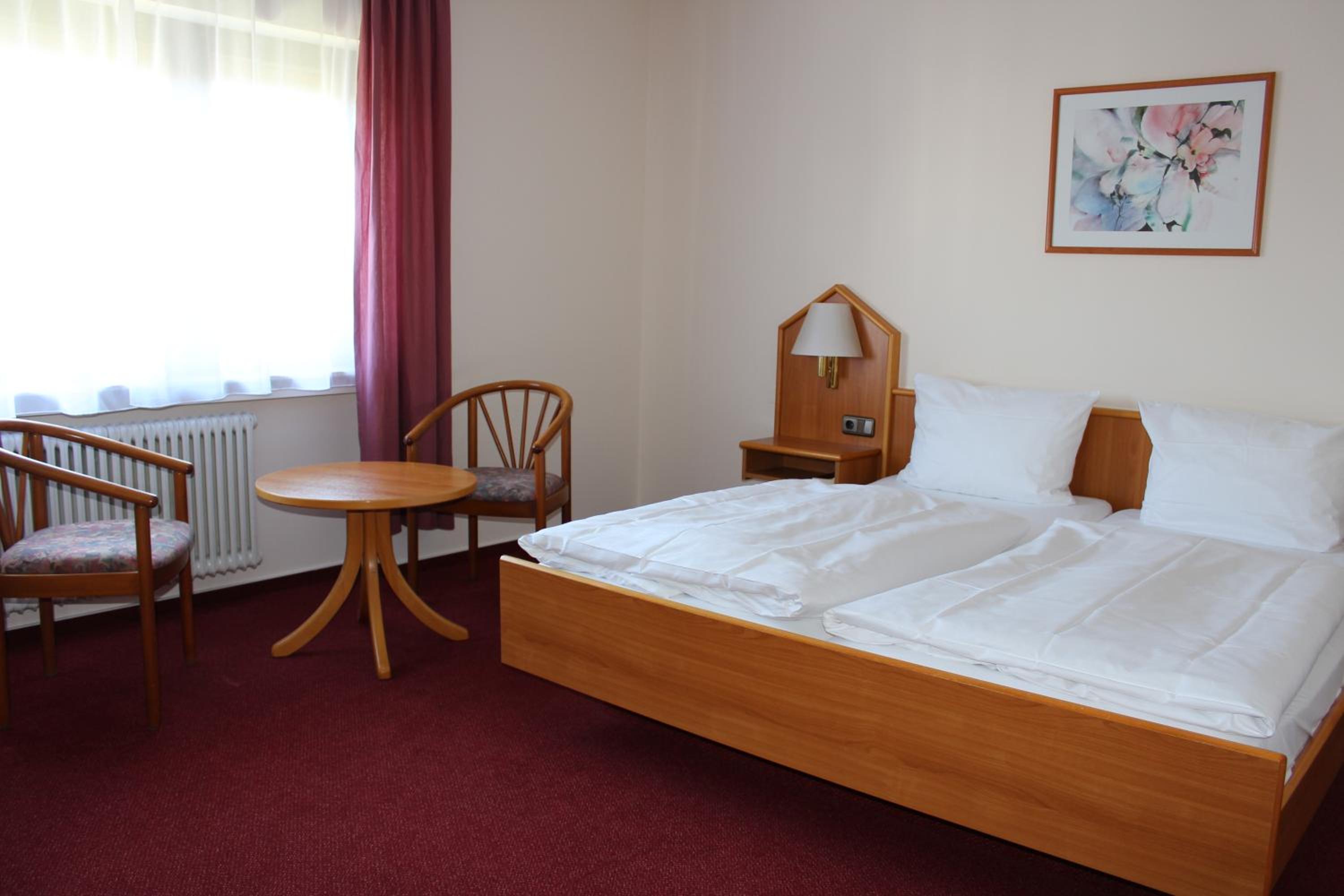 Double Room - Photo 6