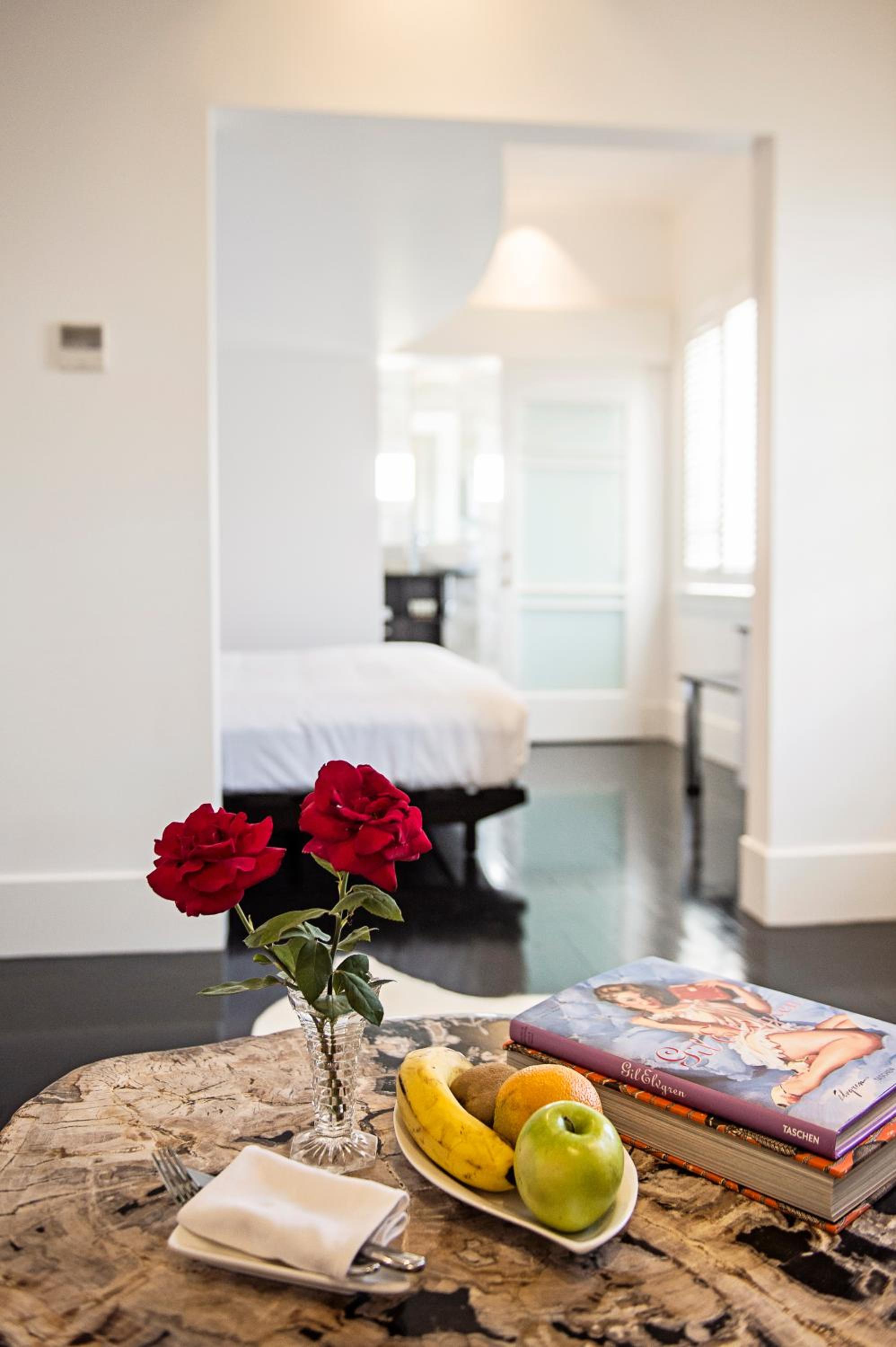 Deluxe King Suite photo 1