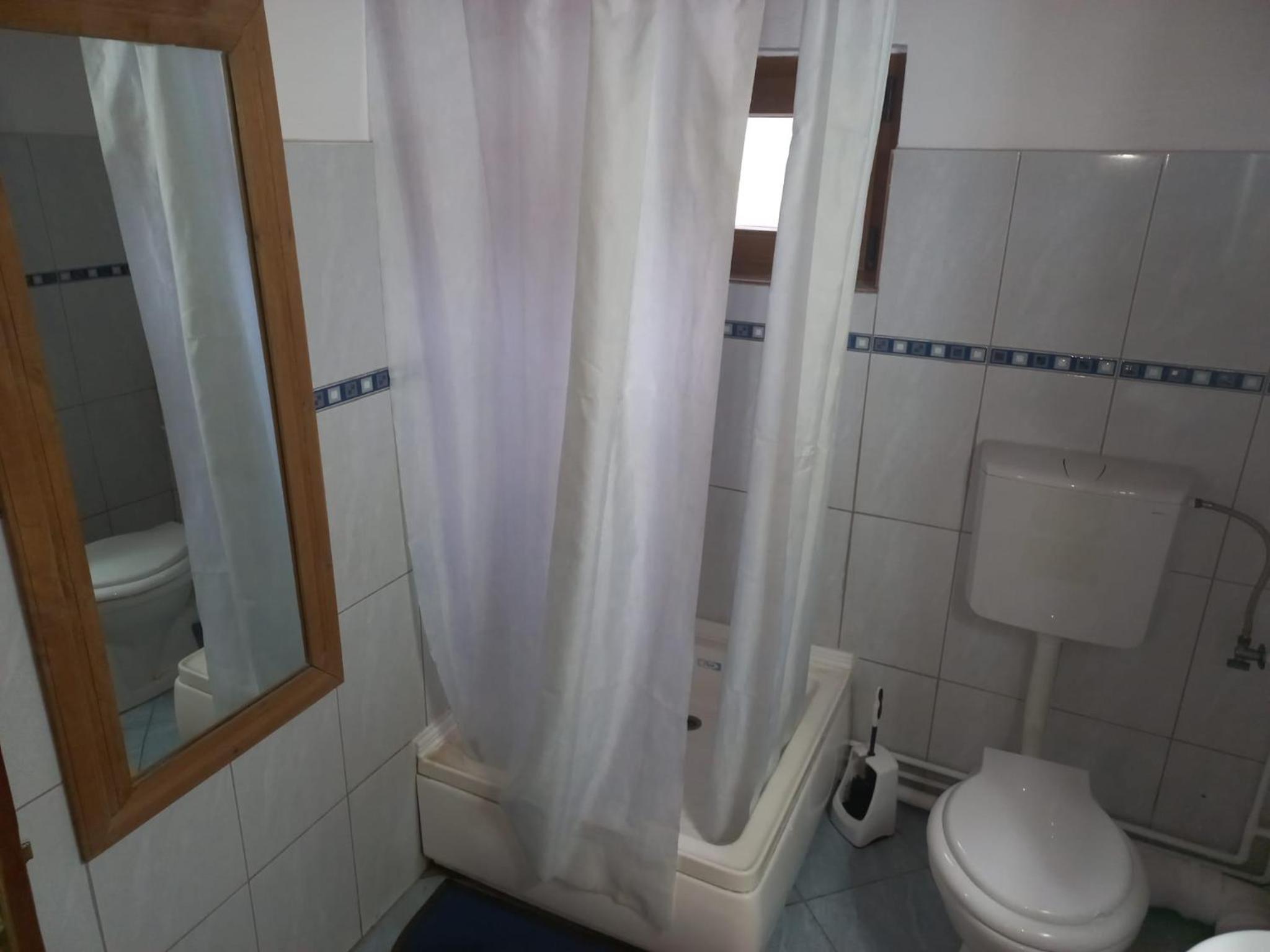 Double Room with Shared Bathroom photo 3