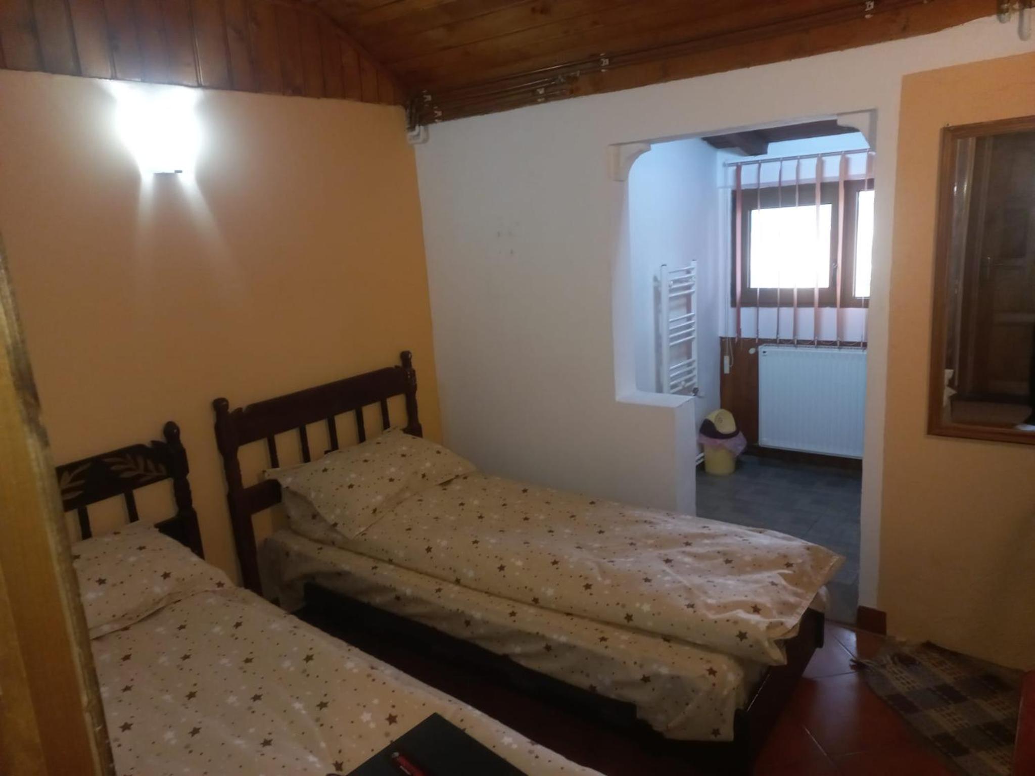 Double or Twin Room with Private Bathroom photo 1