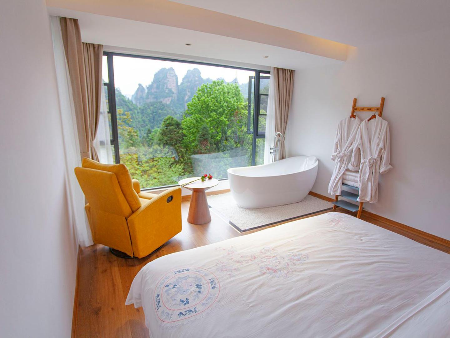 Suite With Spa Bath photo 1