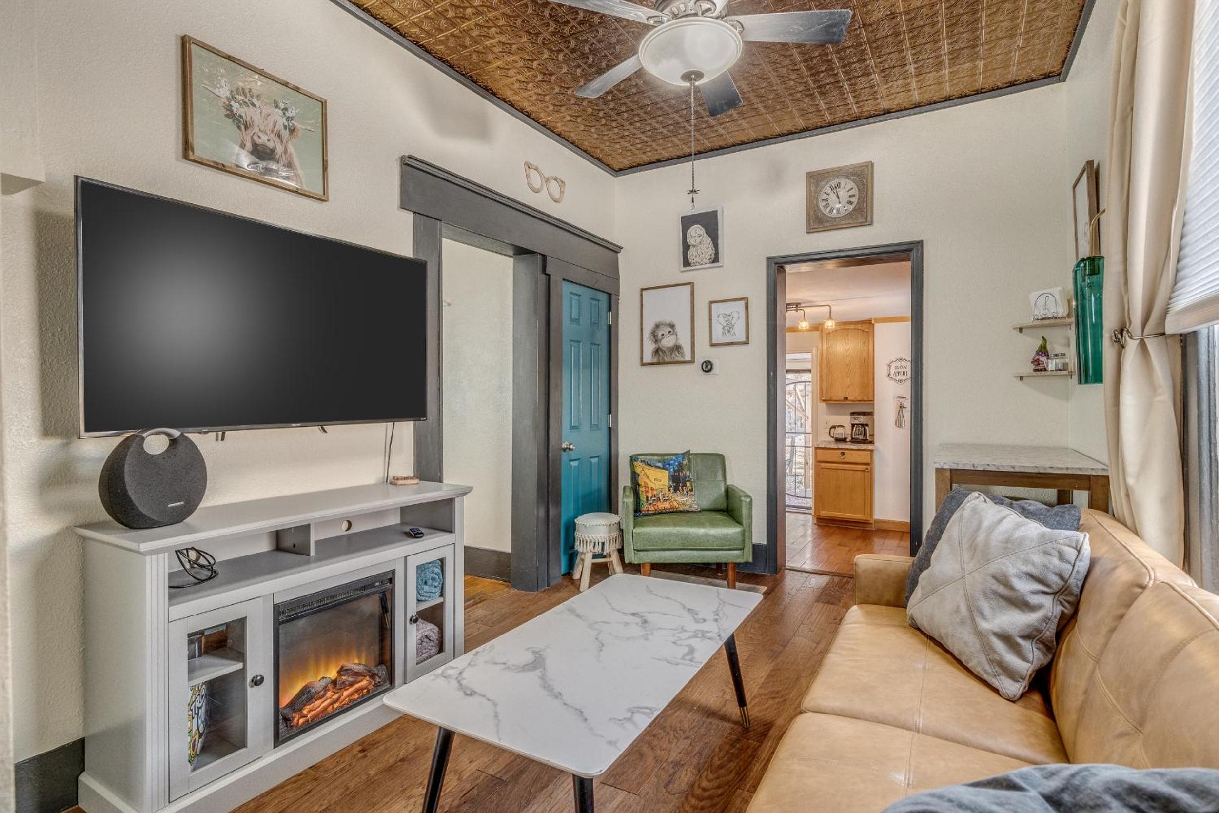 Two-Bedroom House photo 1