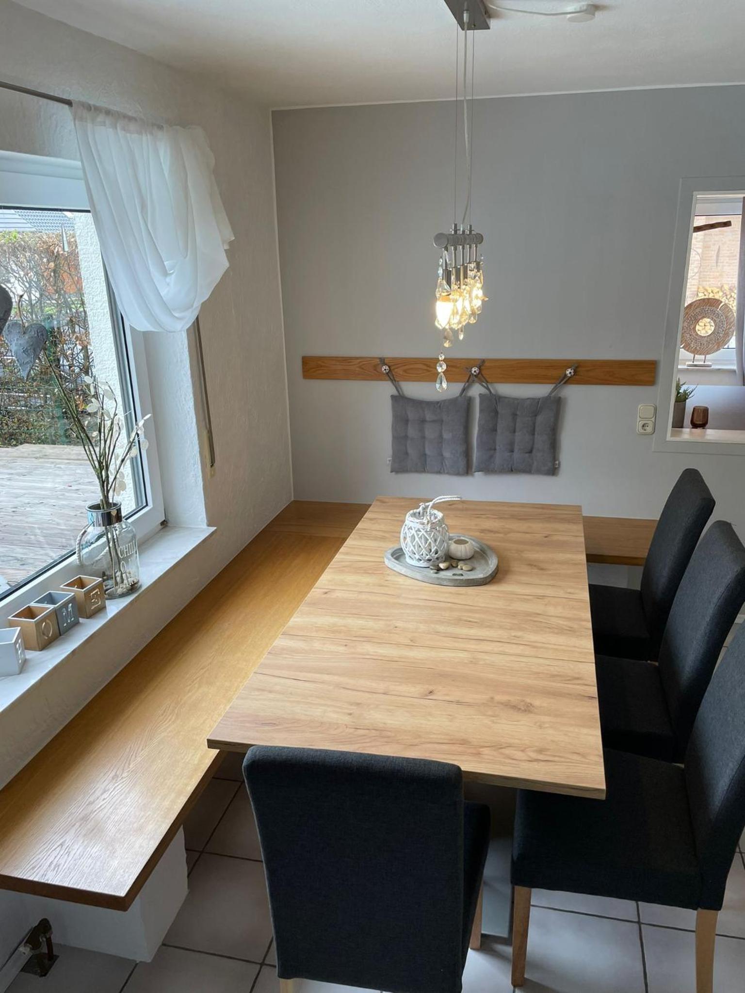 Four-Bedroom House photo 2