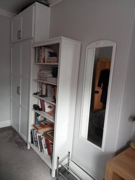 Double Room with Shared Bathroom photo 3