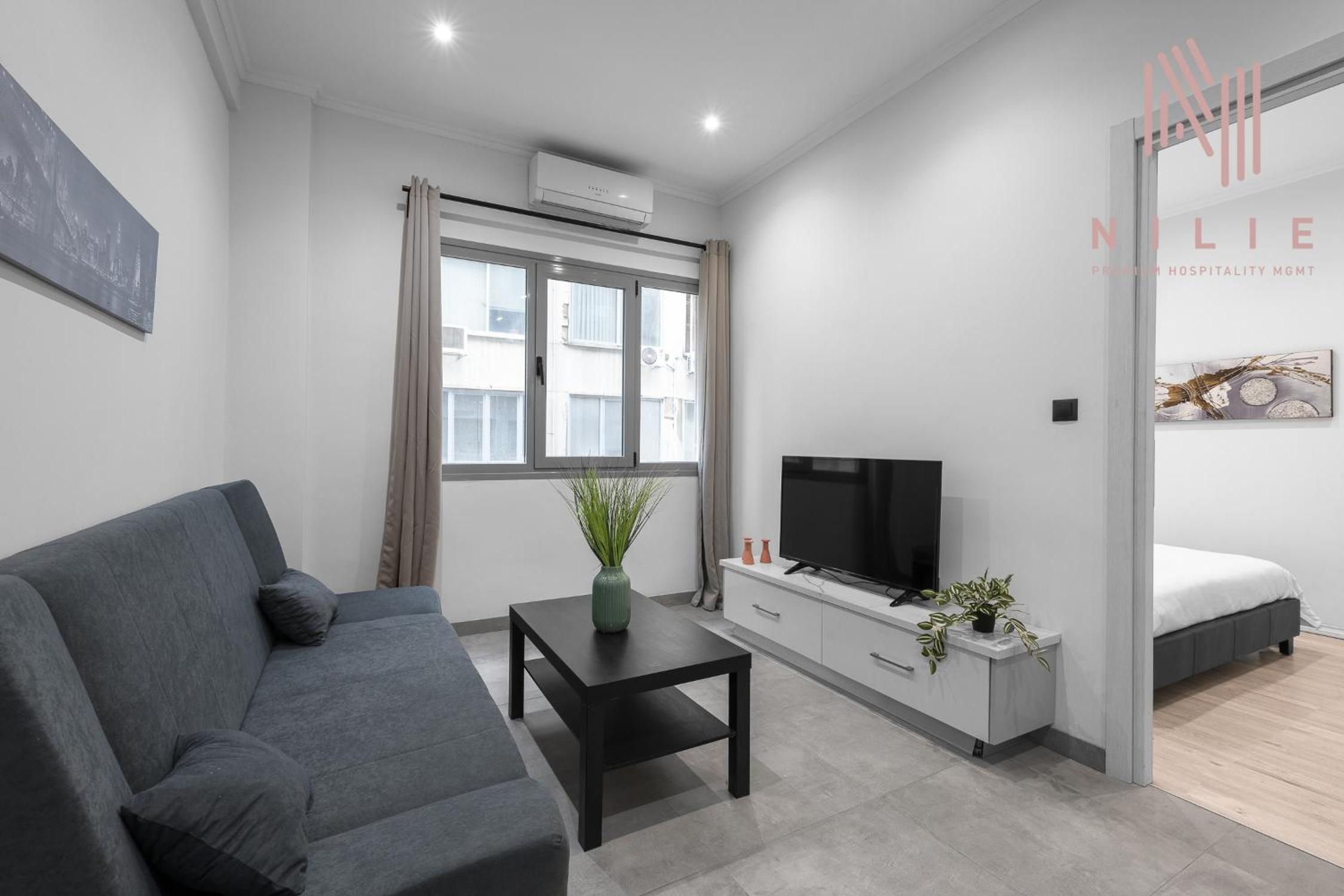 One-Bedroom Apartment