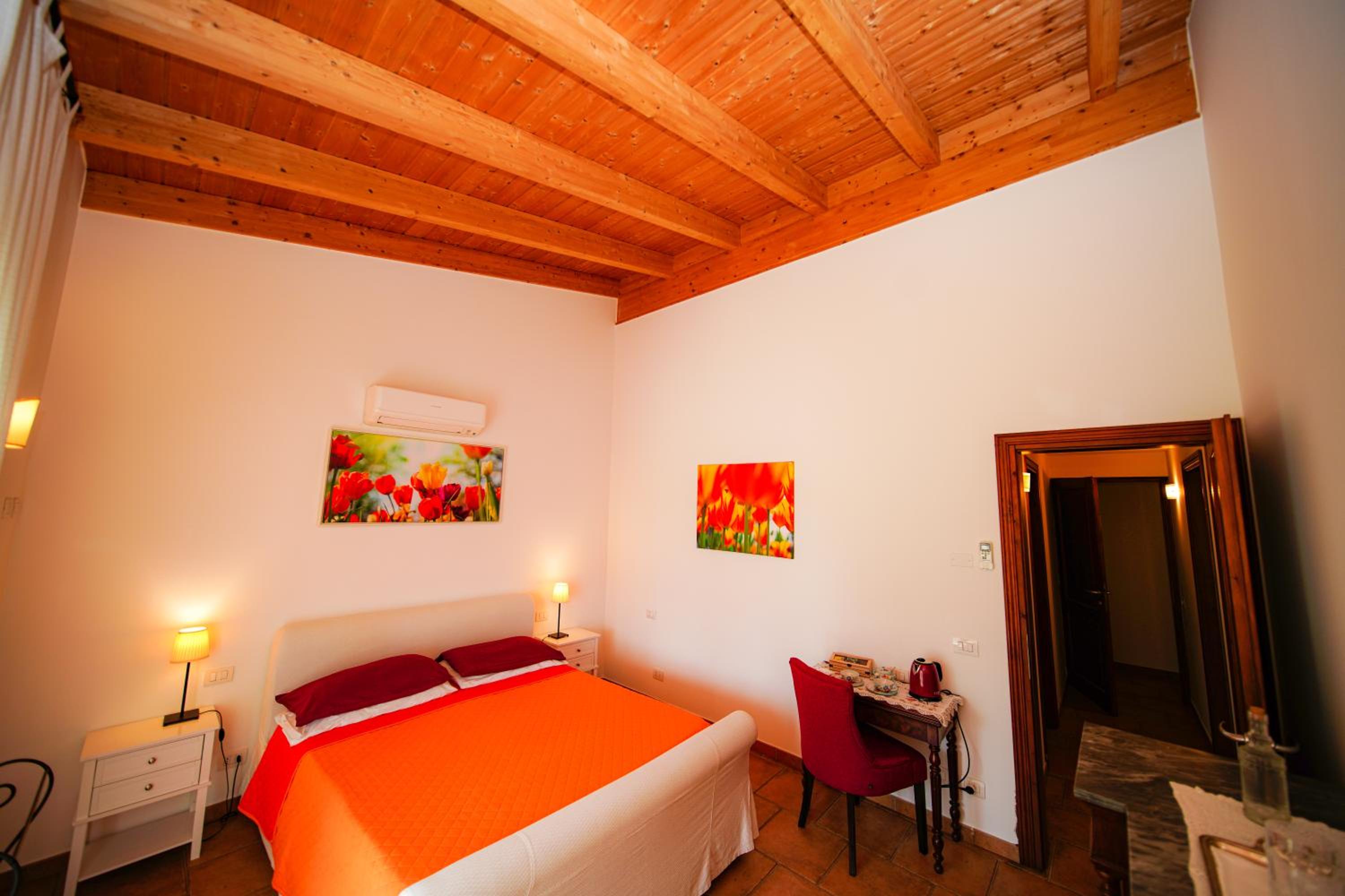 Double Room with Pool View photo 1