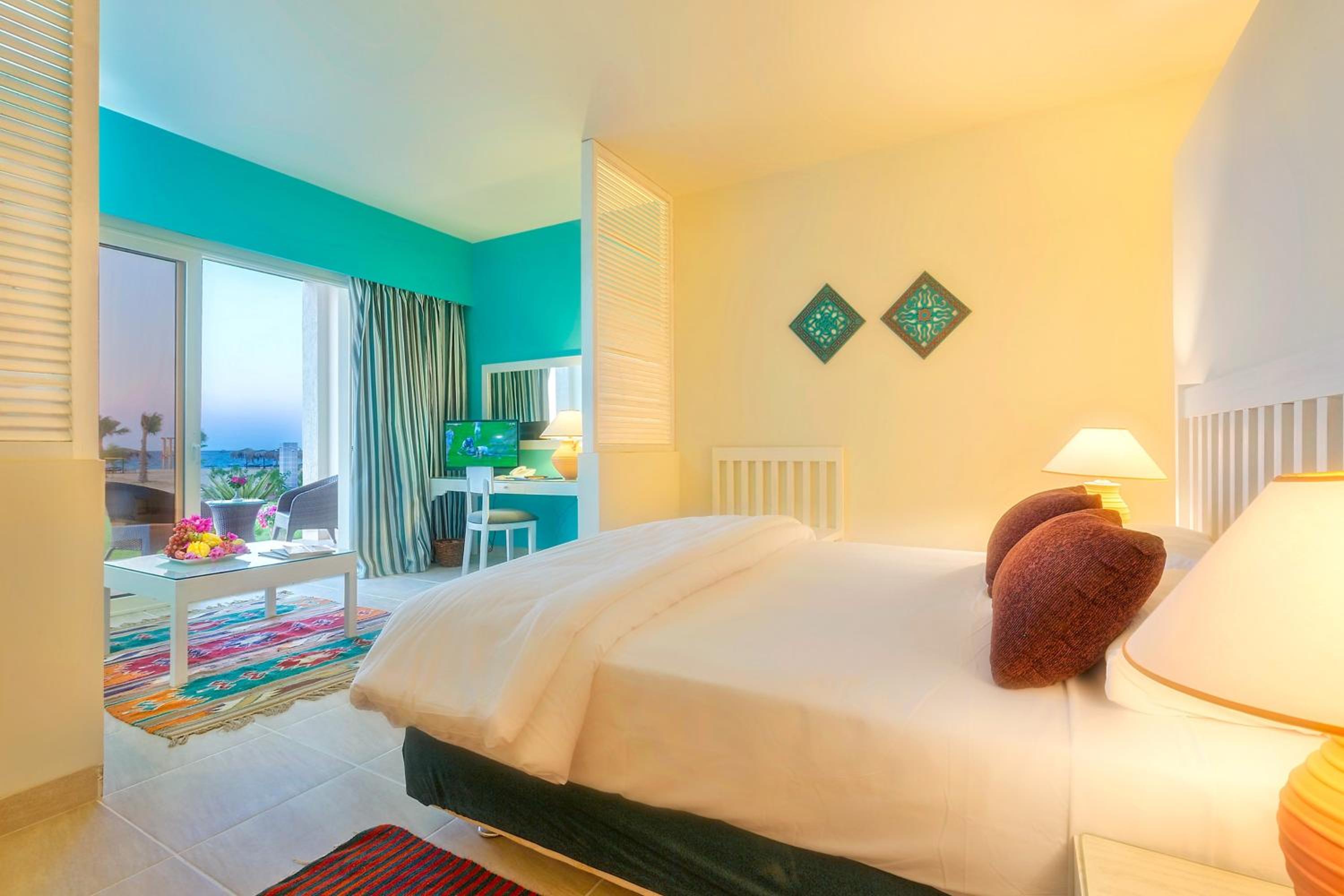 Beach Front Deluxe Room photo 2