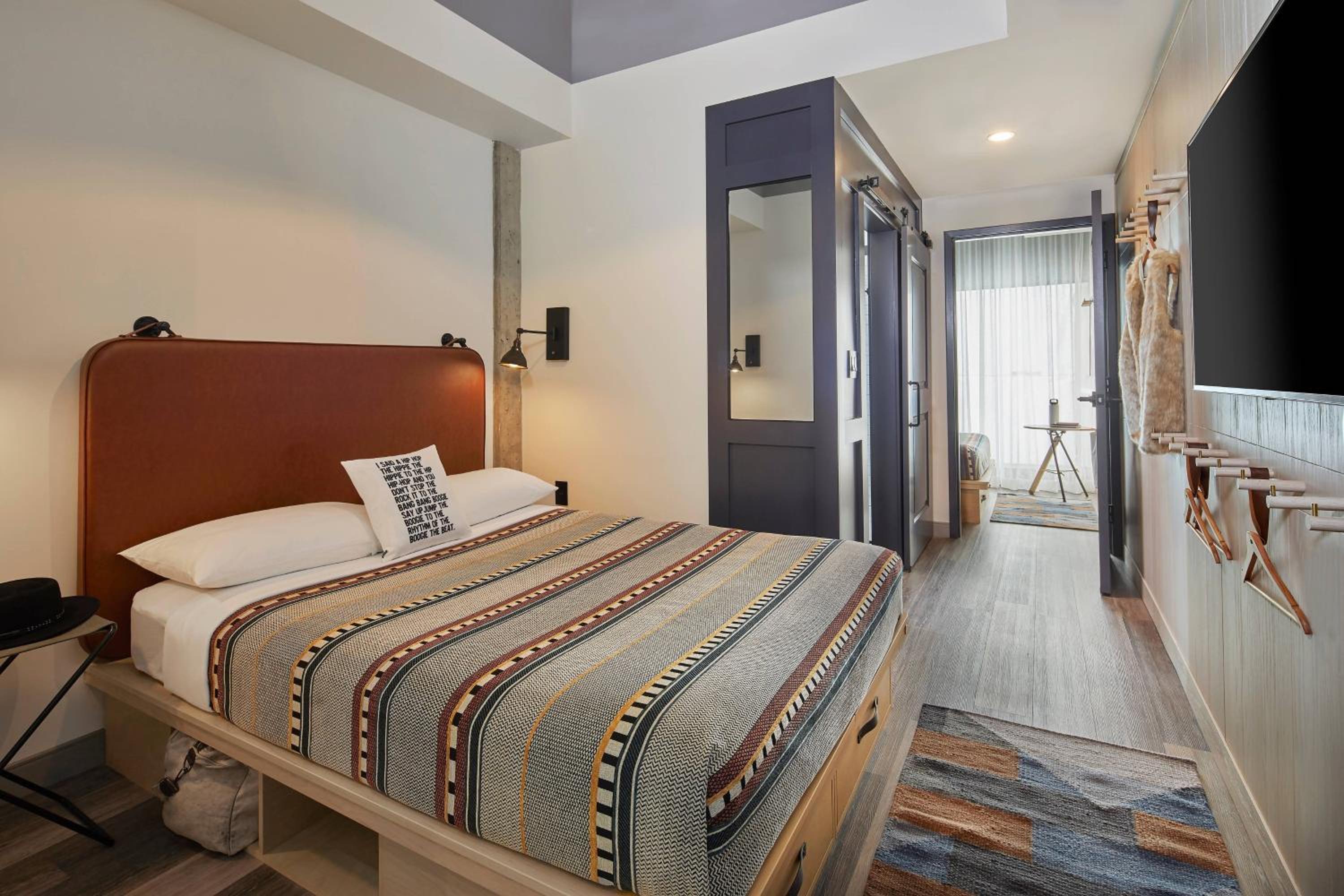 Two-Bedroom Suite with Two Queen Beds