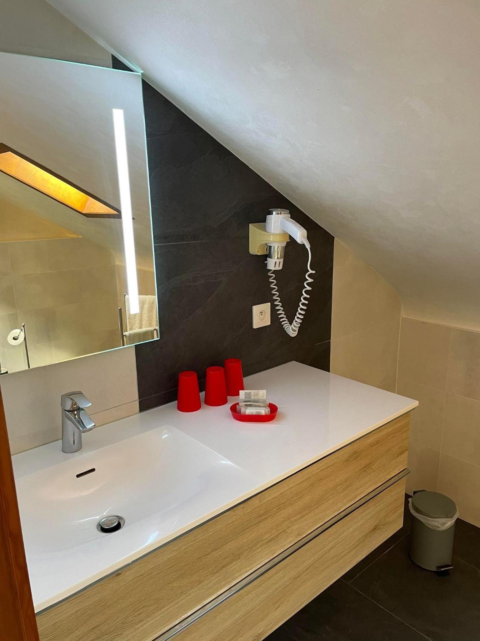 Triple Room - Photo 2