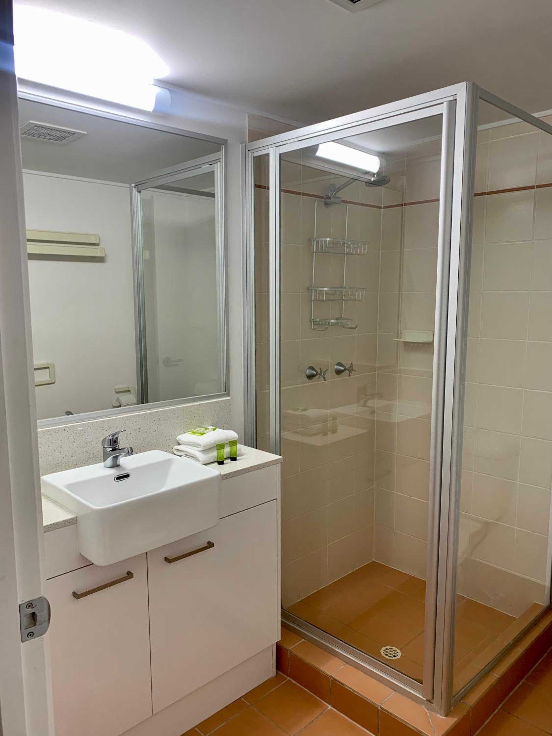 Three Bedroom Apartment with Exclusive Rooftop photo 2