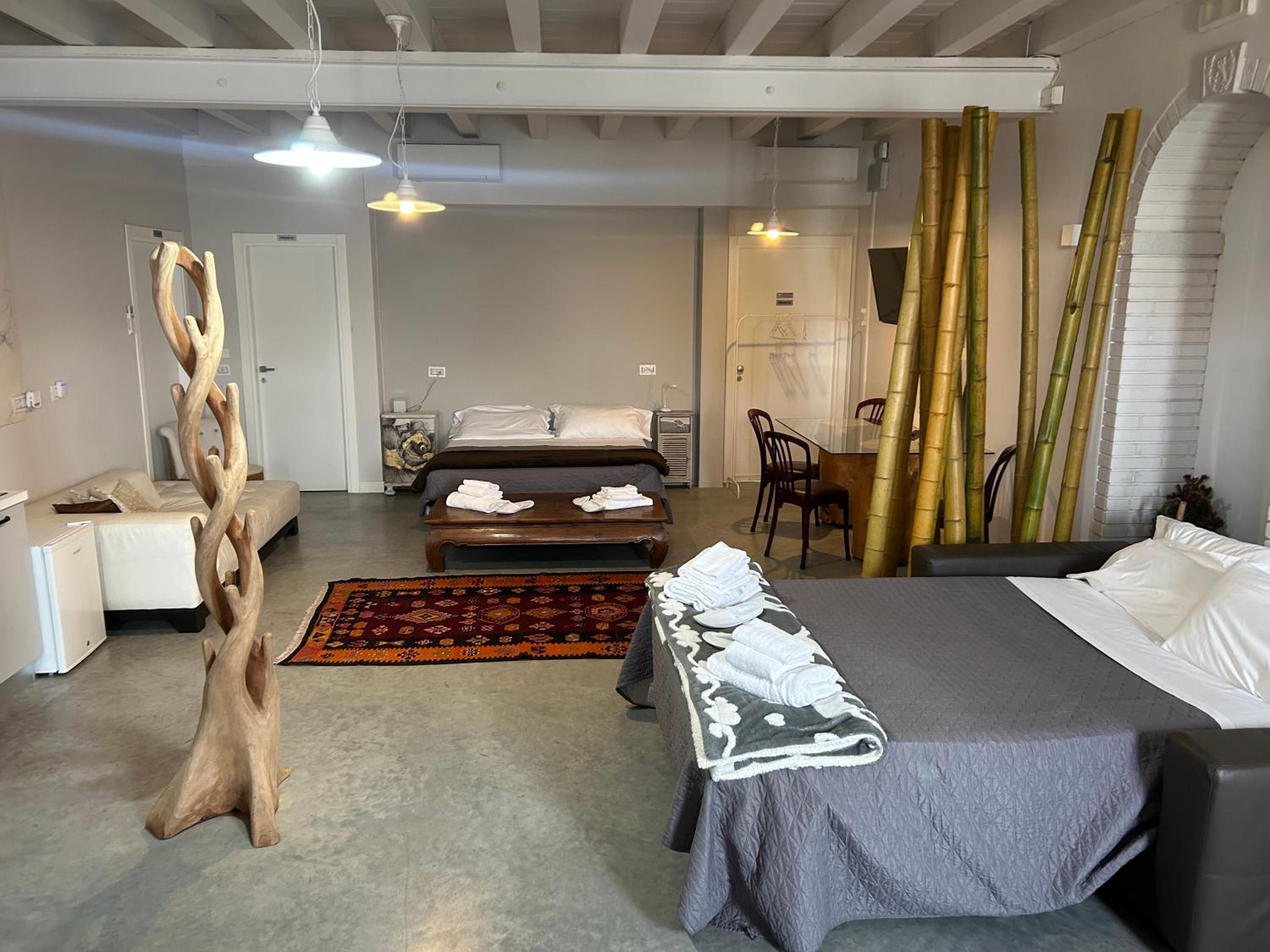 One-Bedroom Apartment