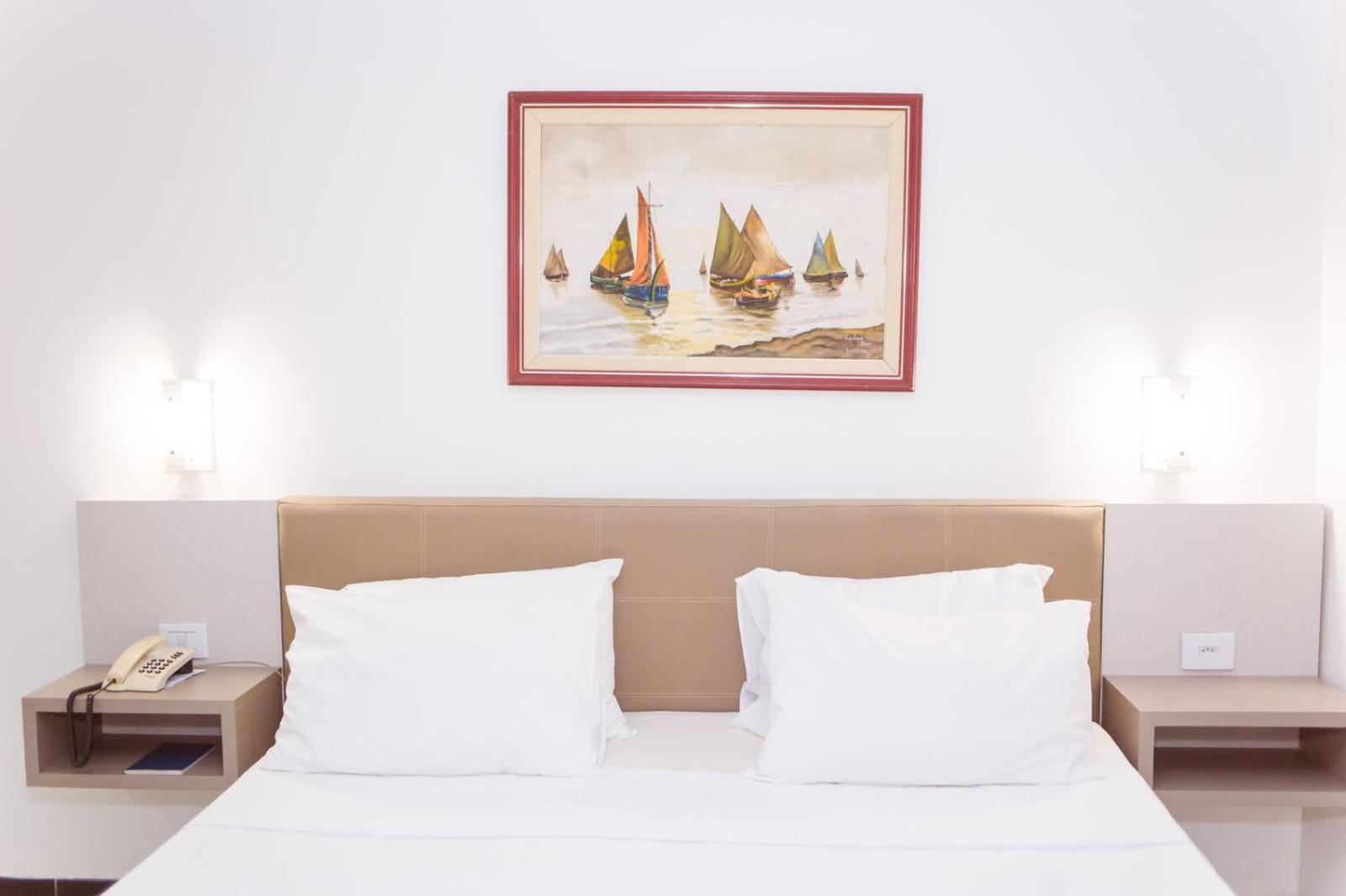 Standard Double or Twin Room - Photo 3