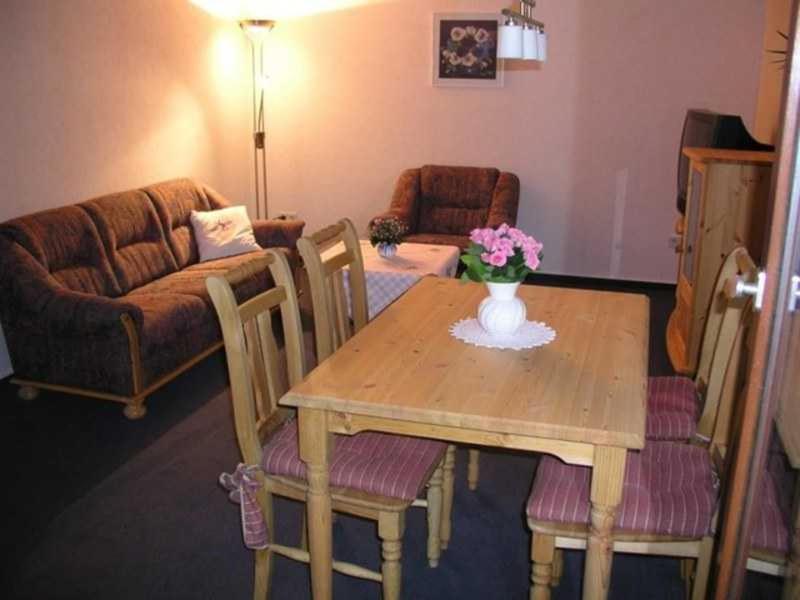 One-Bedroom Apartment with Terrace photo 2