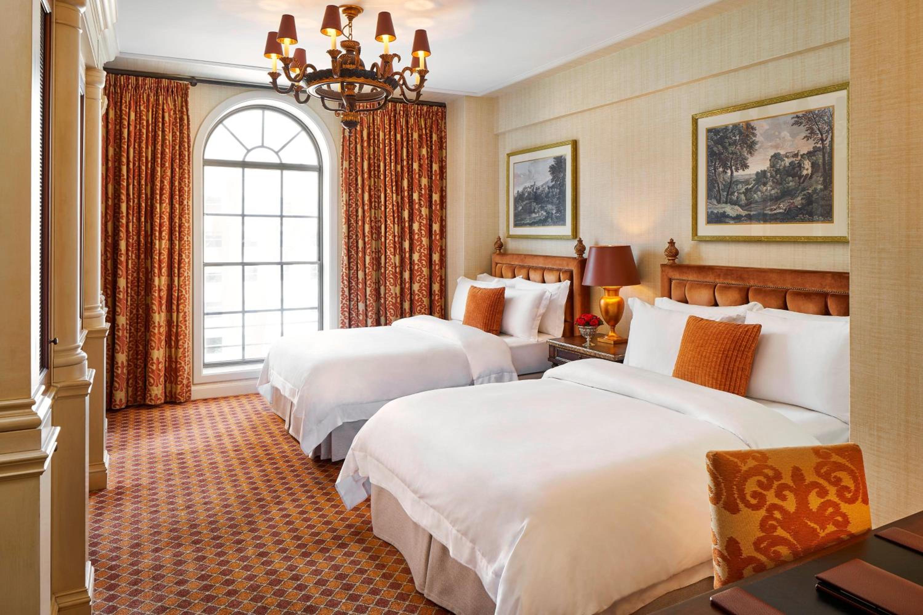 Deluxe Double Room with Two Double Beds - Photo 2