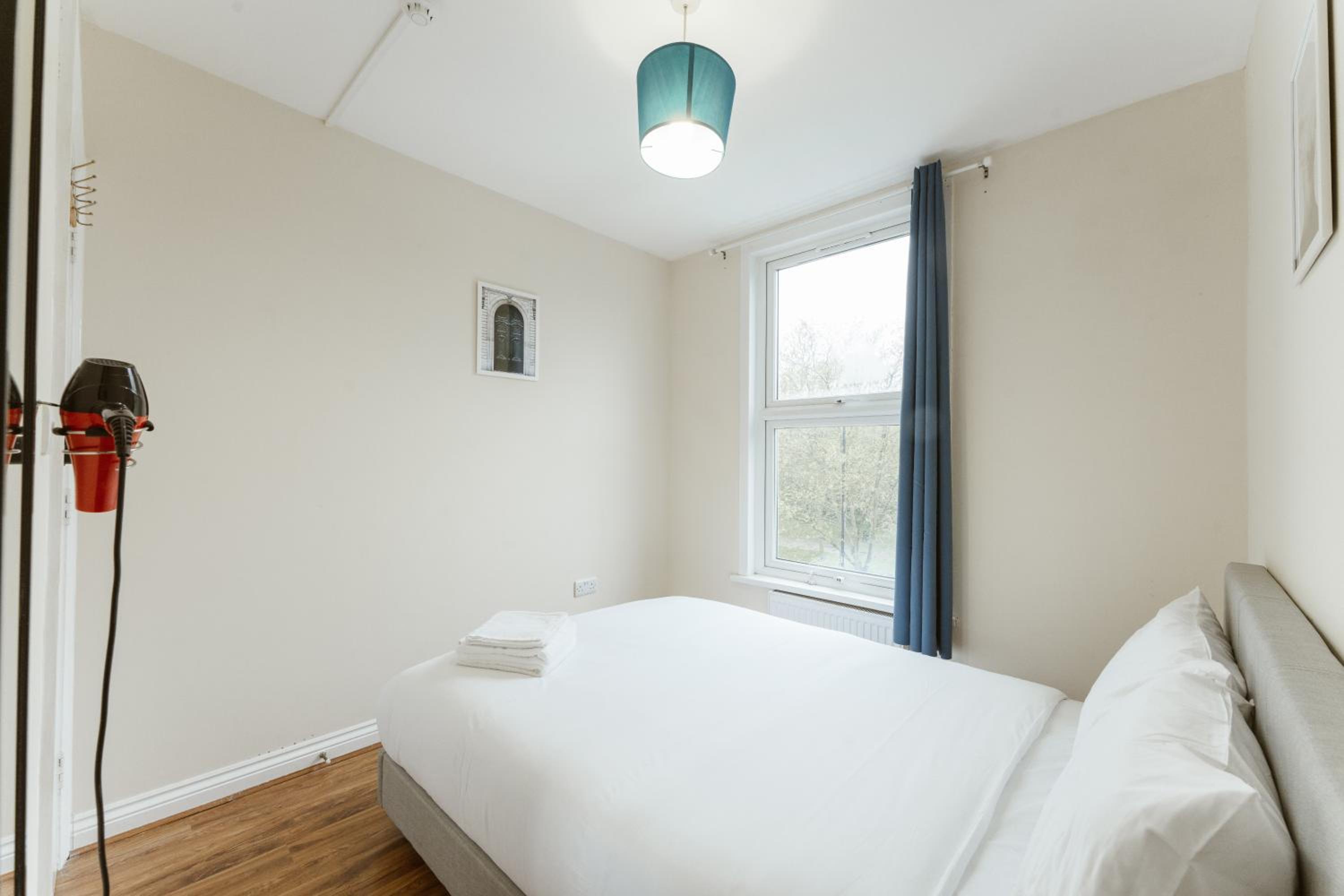  Double Room with Shared Bathroom (Room 5) photo 2