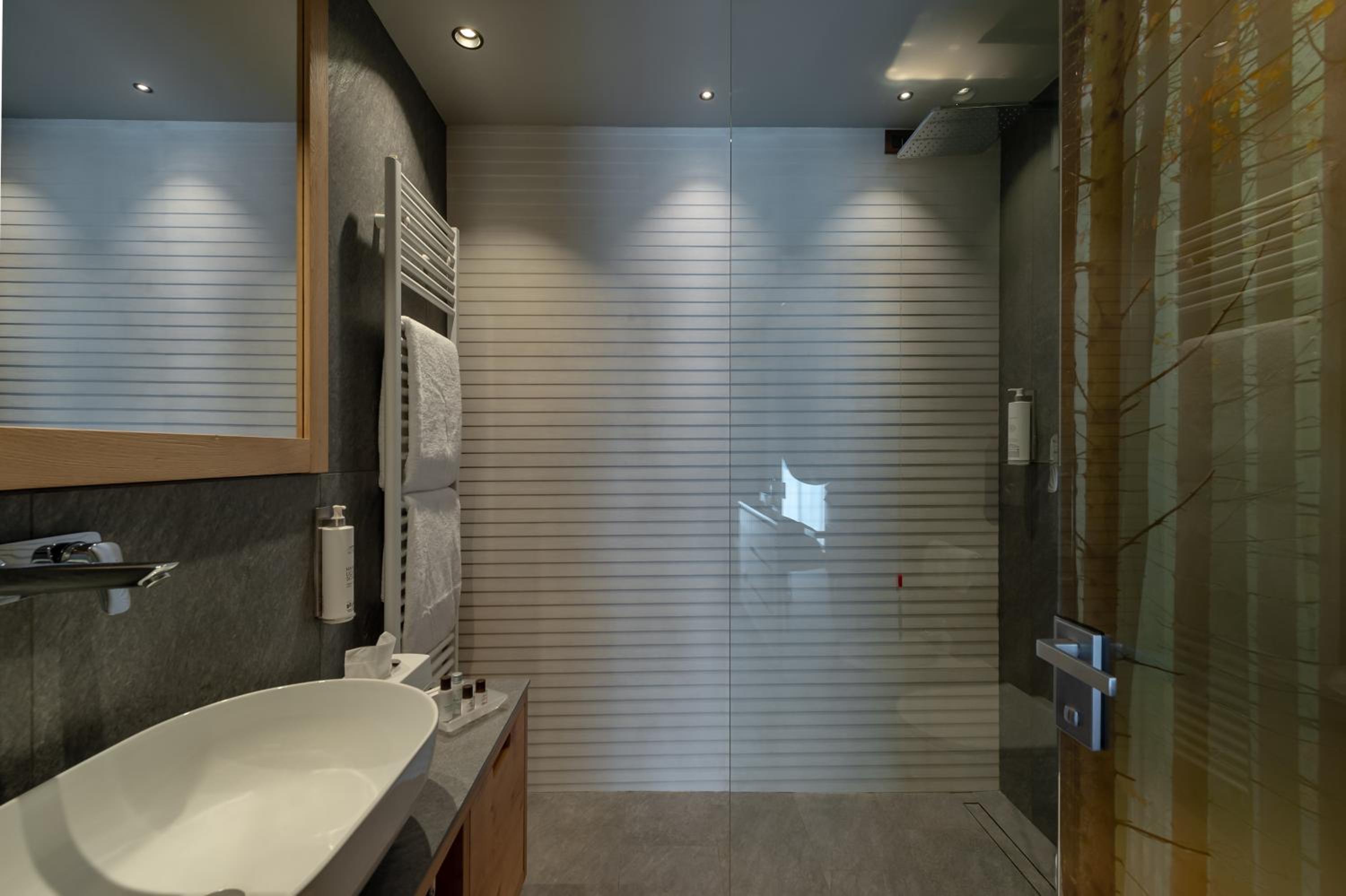 Junior Suite - Photo 8