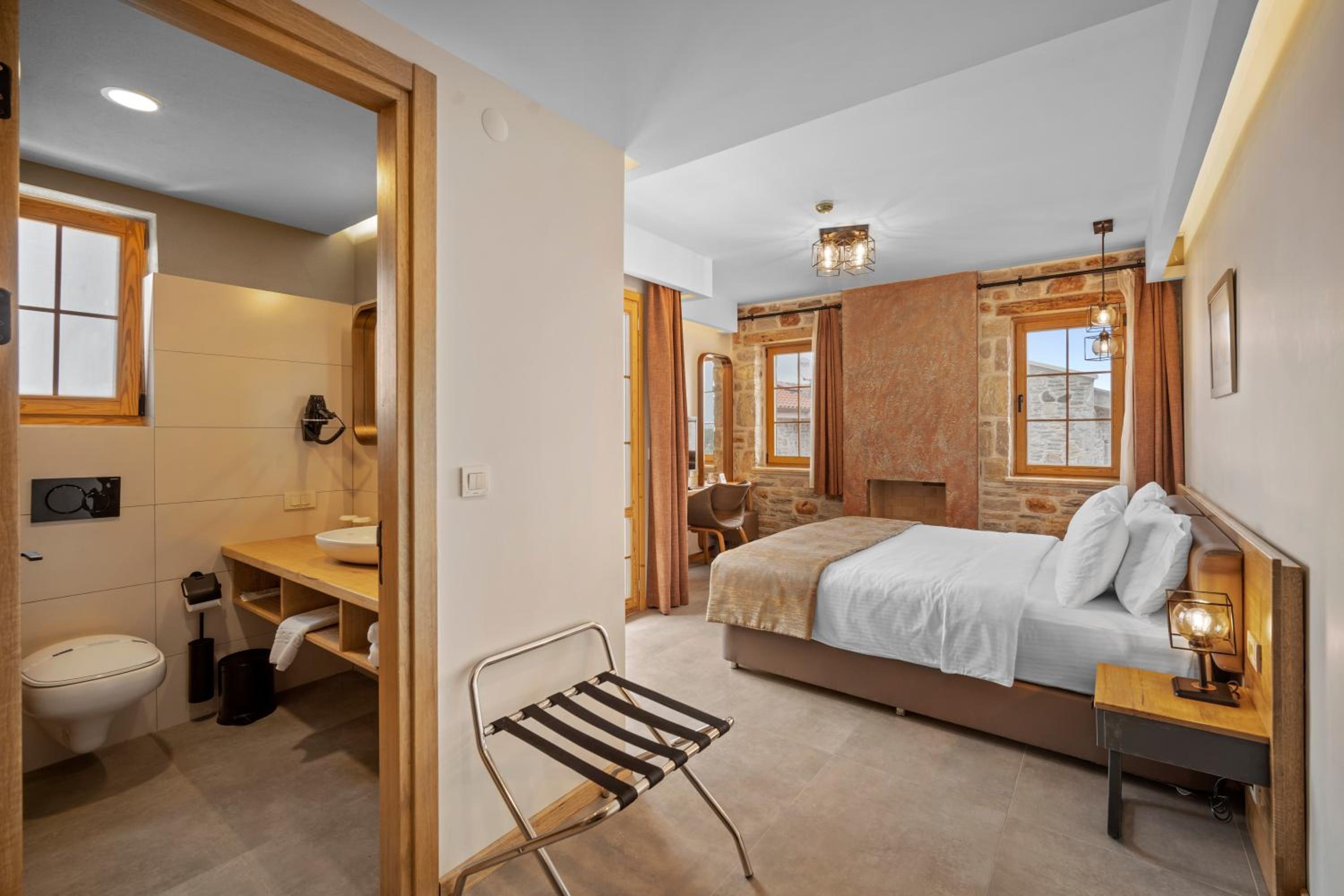 Standard Double Room - Photo 2