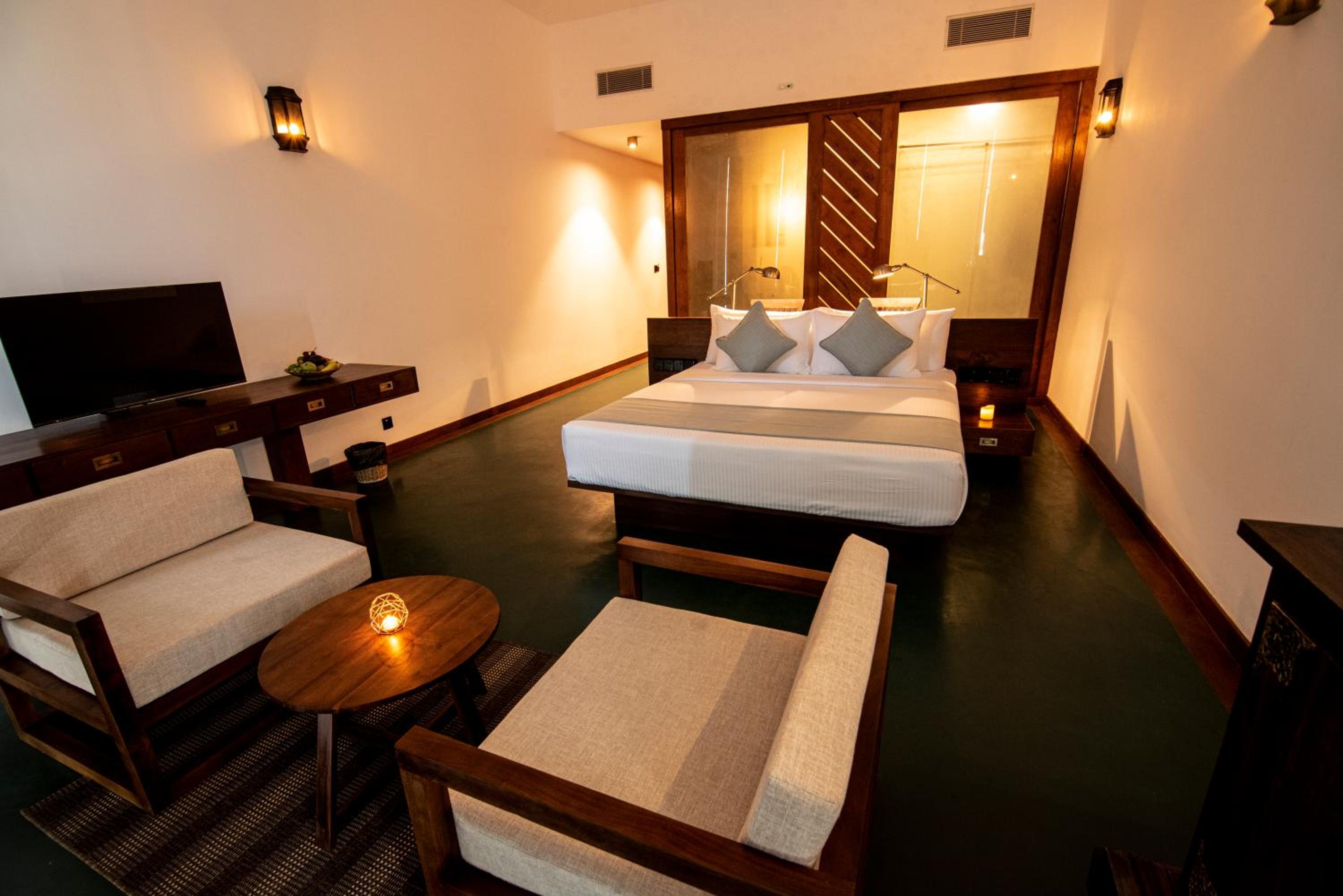 Deluxe Double Room with Balcony - Direct Ocean View