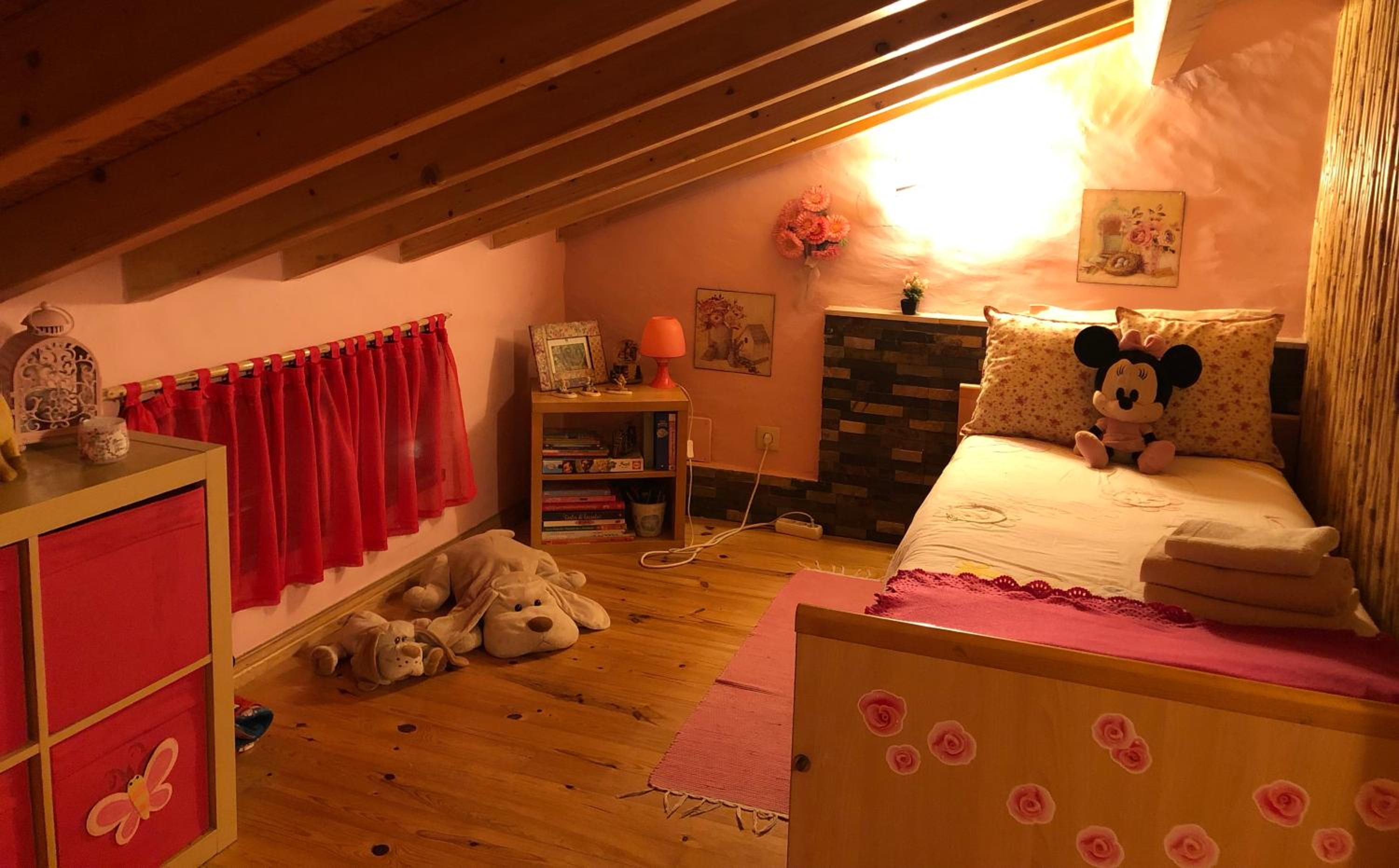 One-Bedroom House photo 1