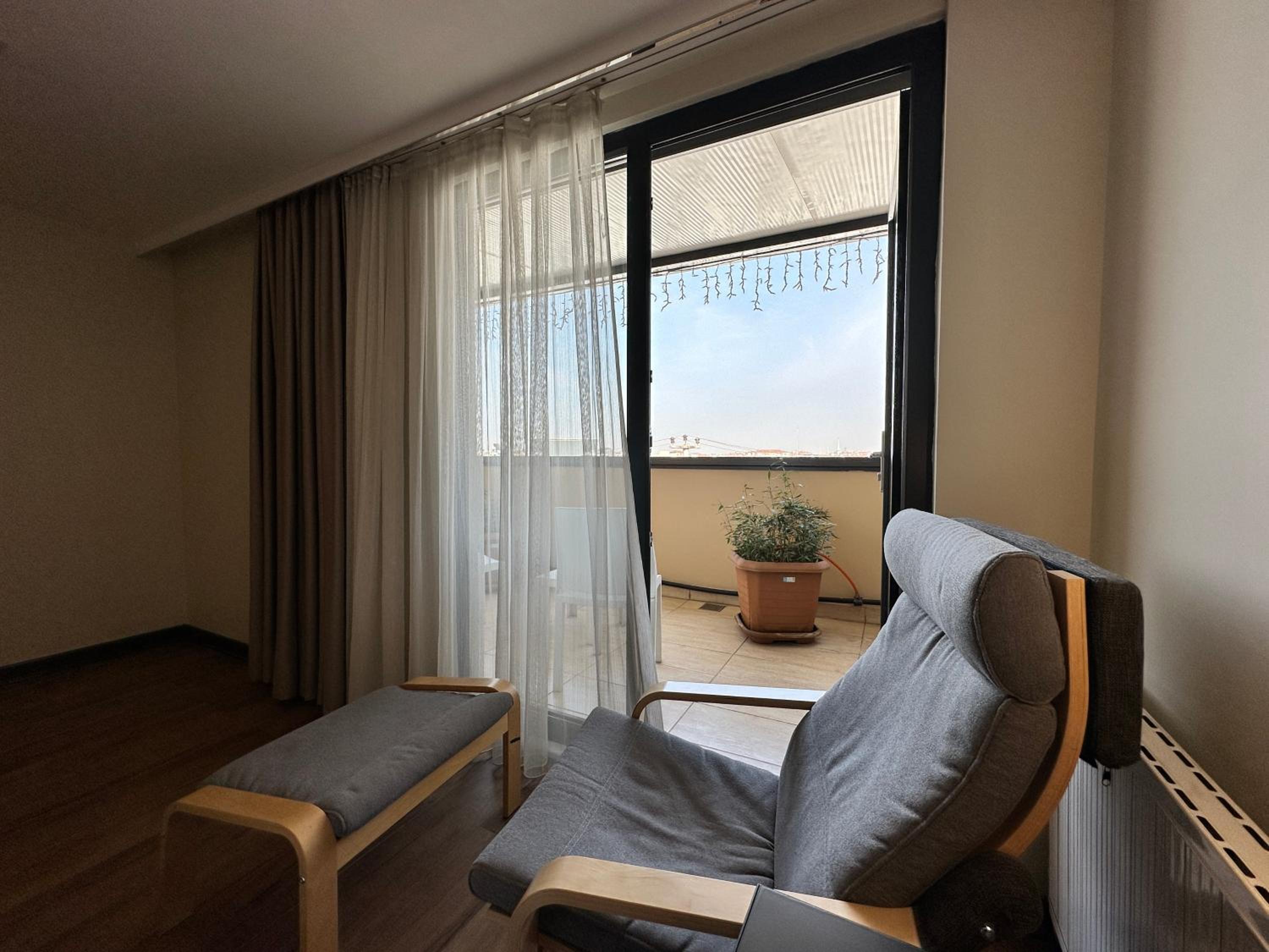 Suite with Balcony - Photo 2