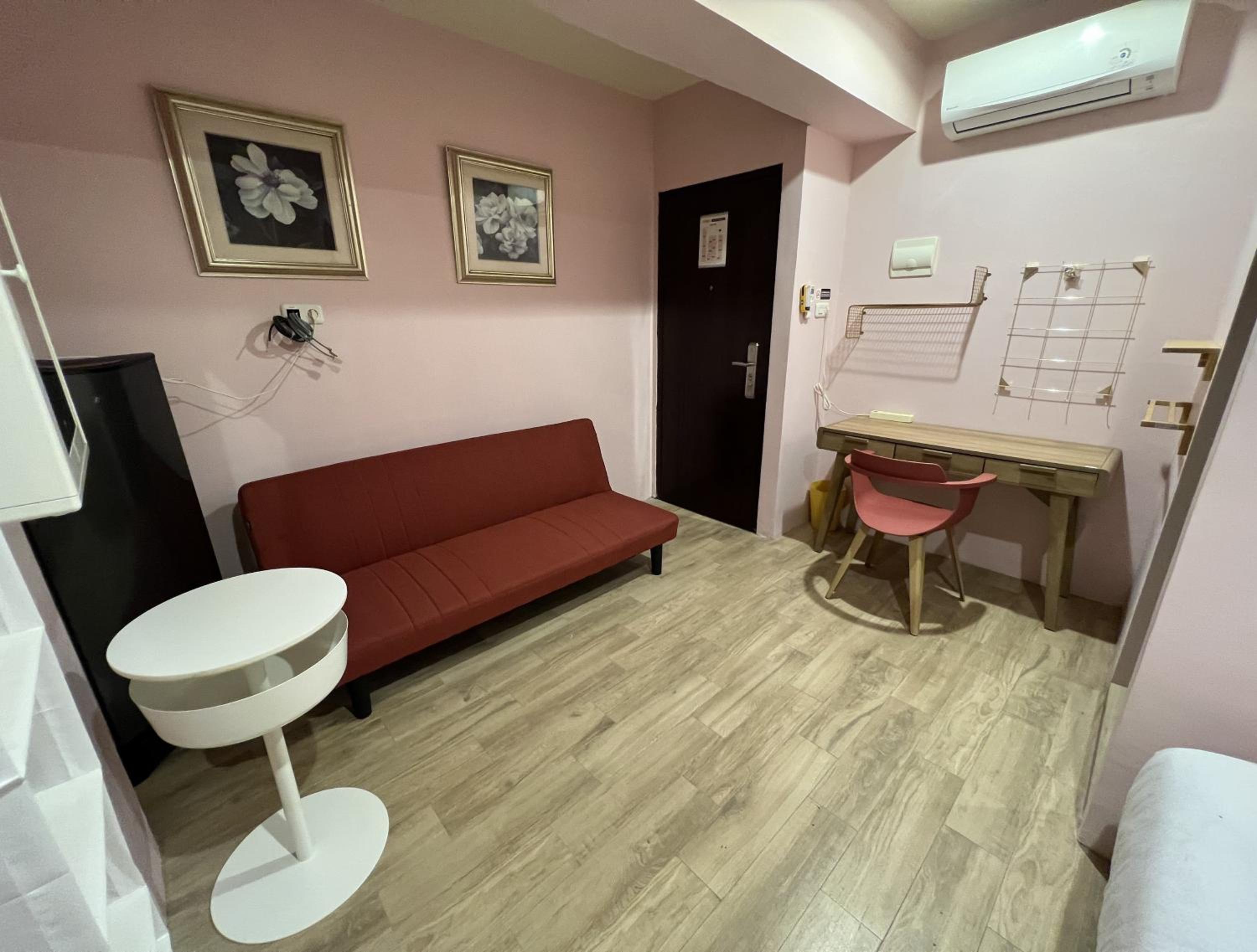 Queen Room - Photo 2