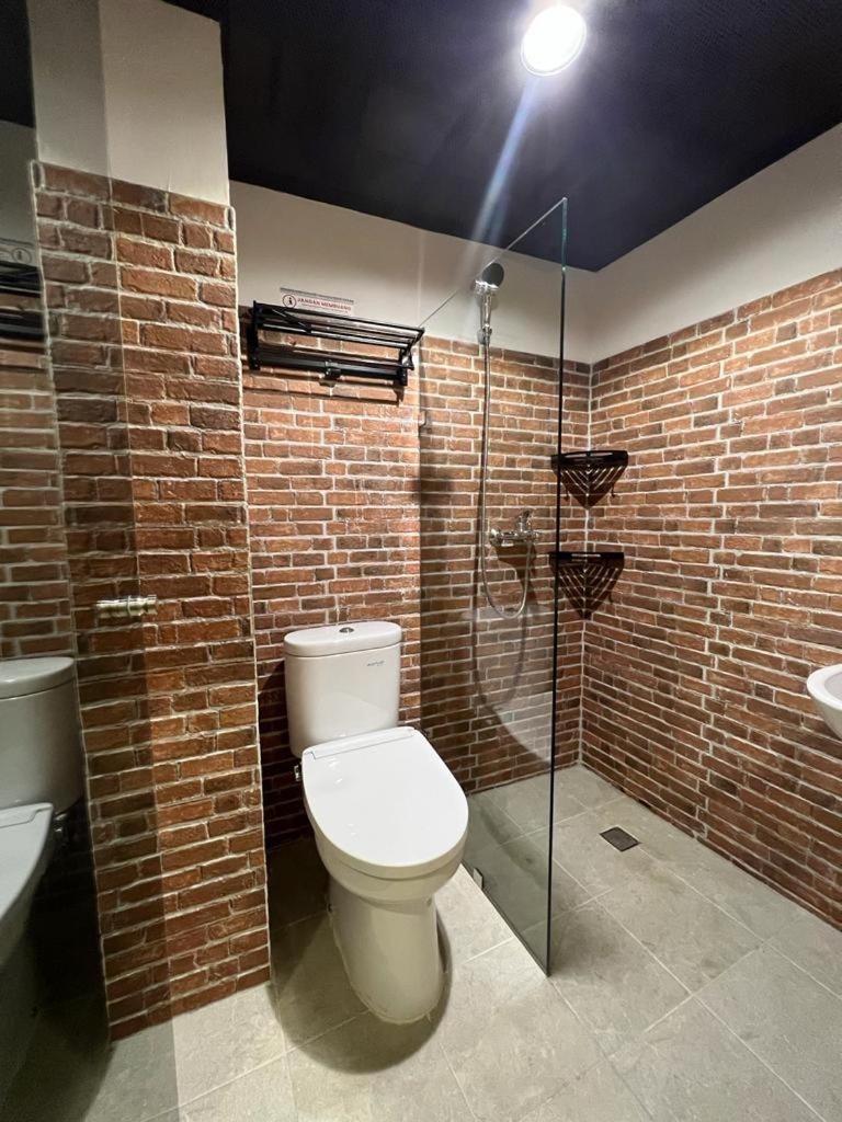 Queen Room - Photo 6
