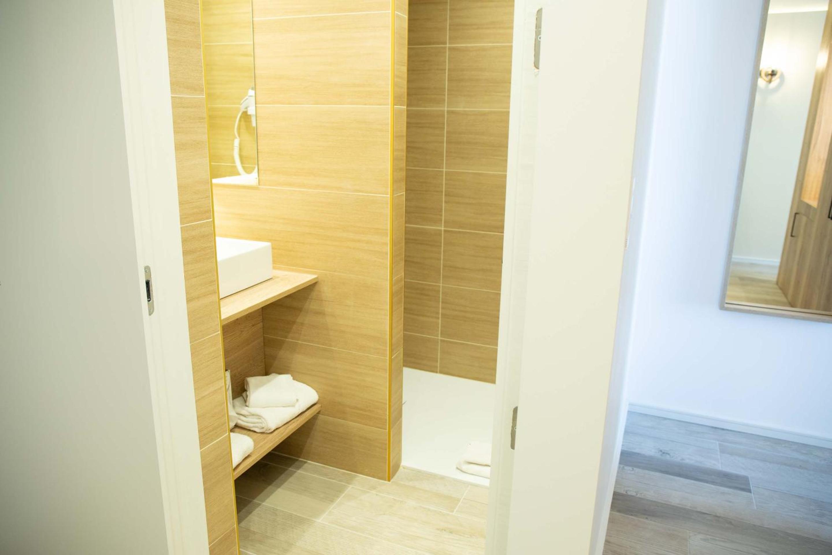 Room Collection (in the new villa without sea view) - Photo 6