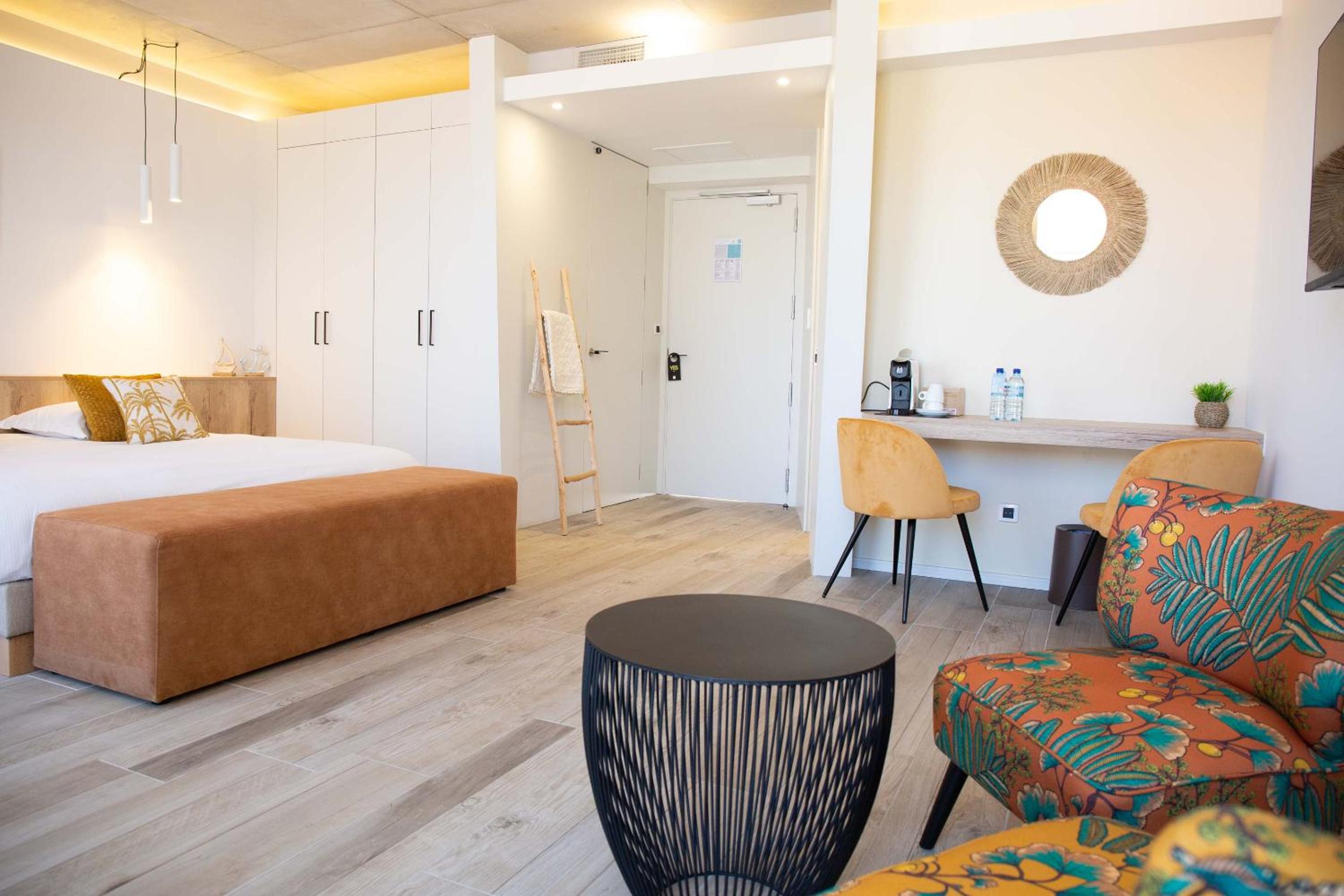 Room Collection (in the new villa without sea view) - Photo 2