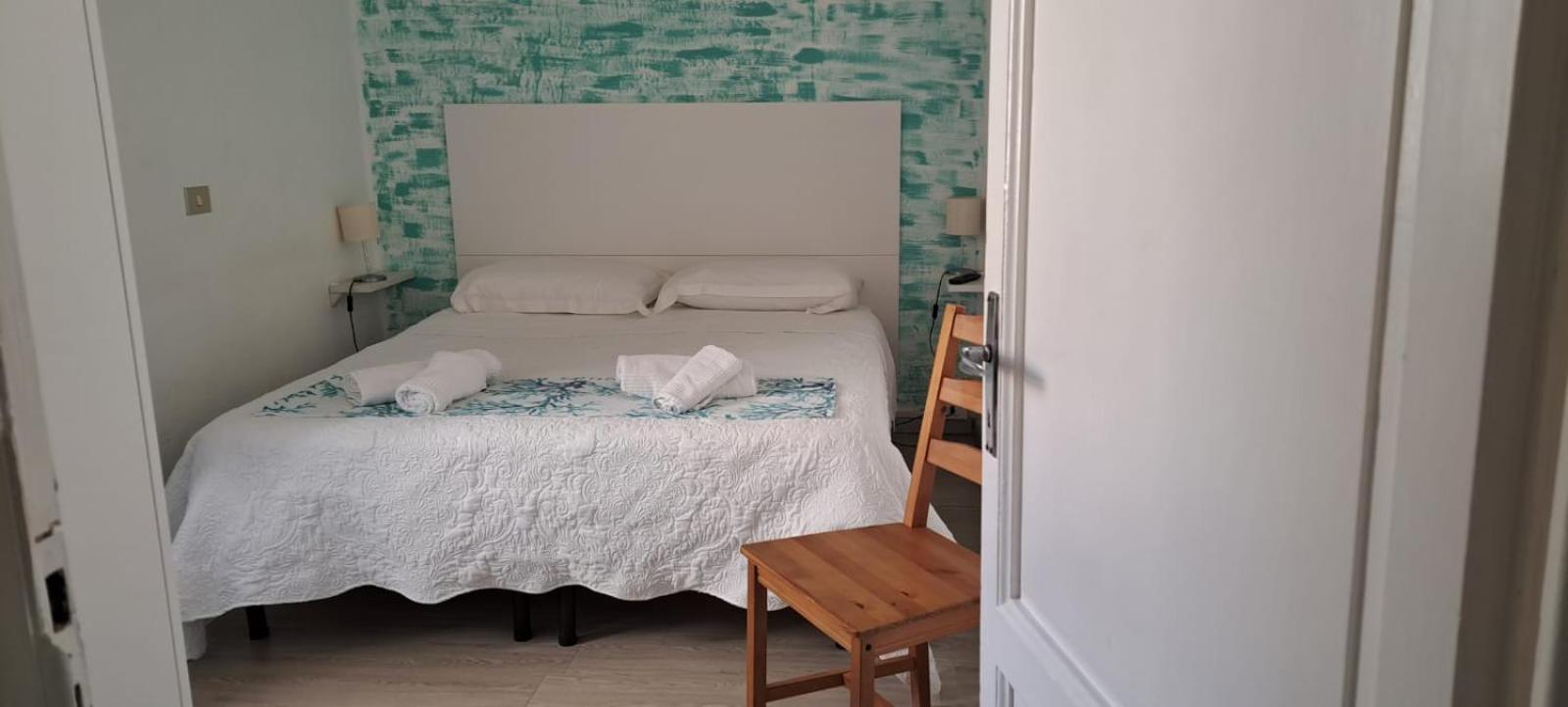 Small Double Room photo 1