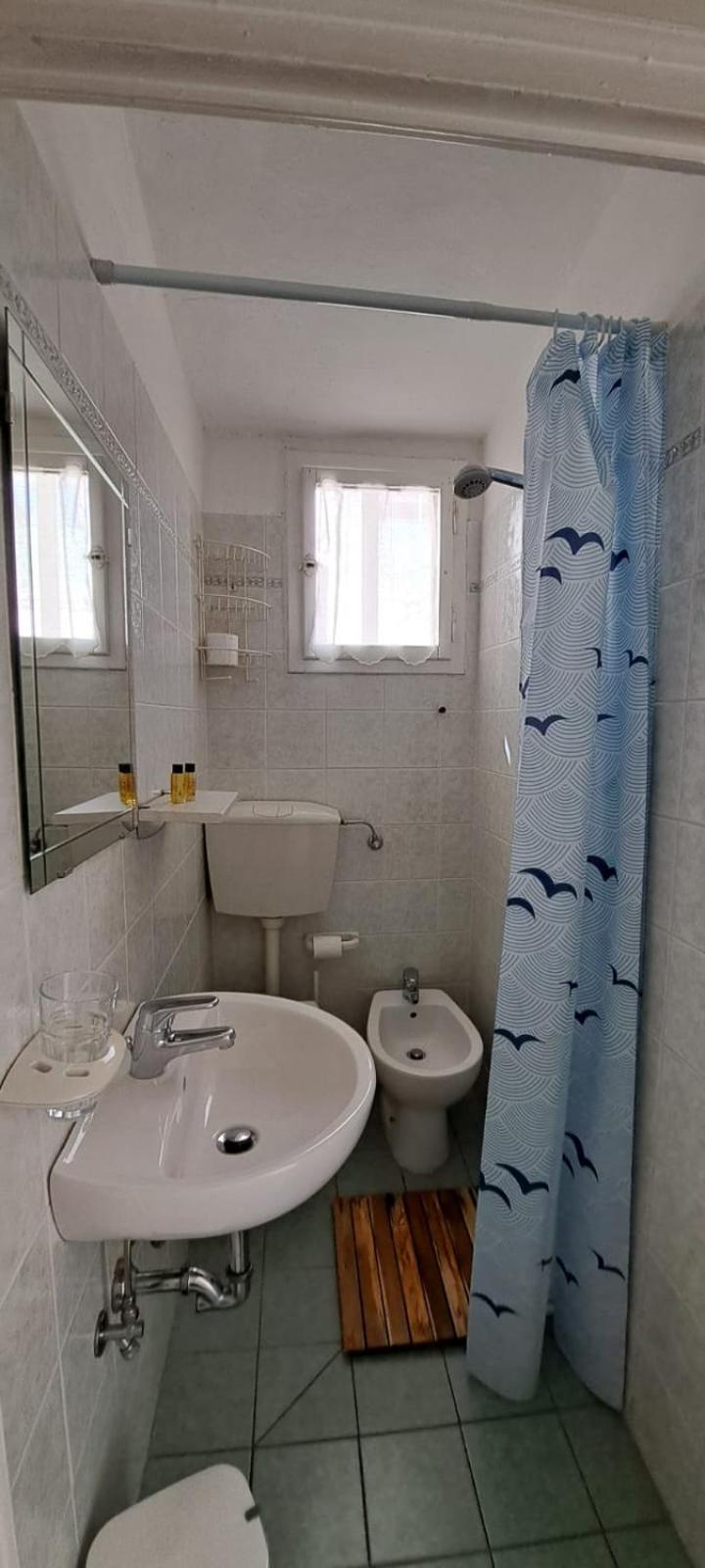 Small Double Room photo 3