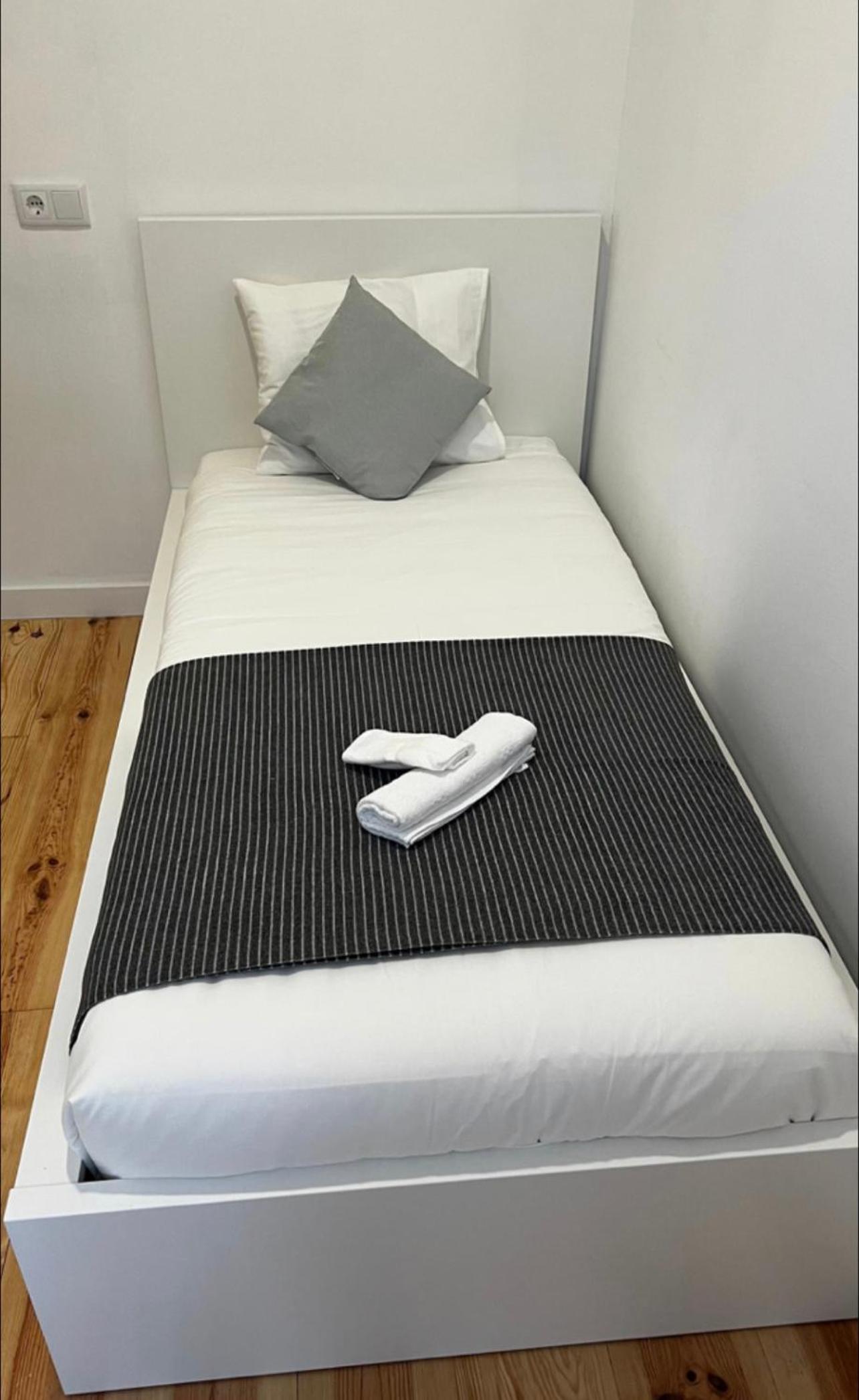 Single Room with Balcony photo 2