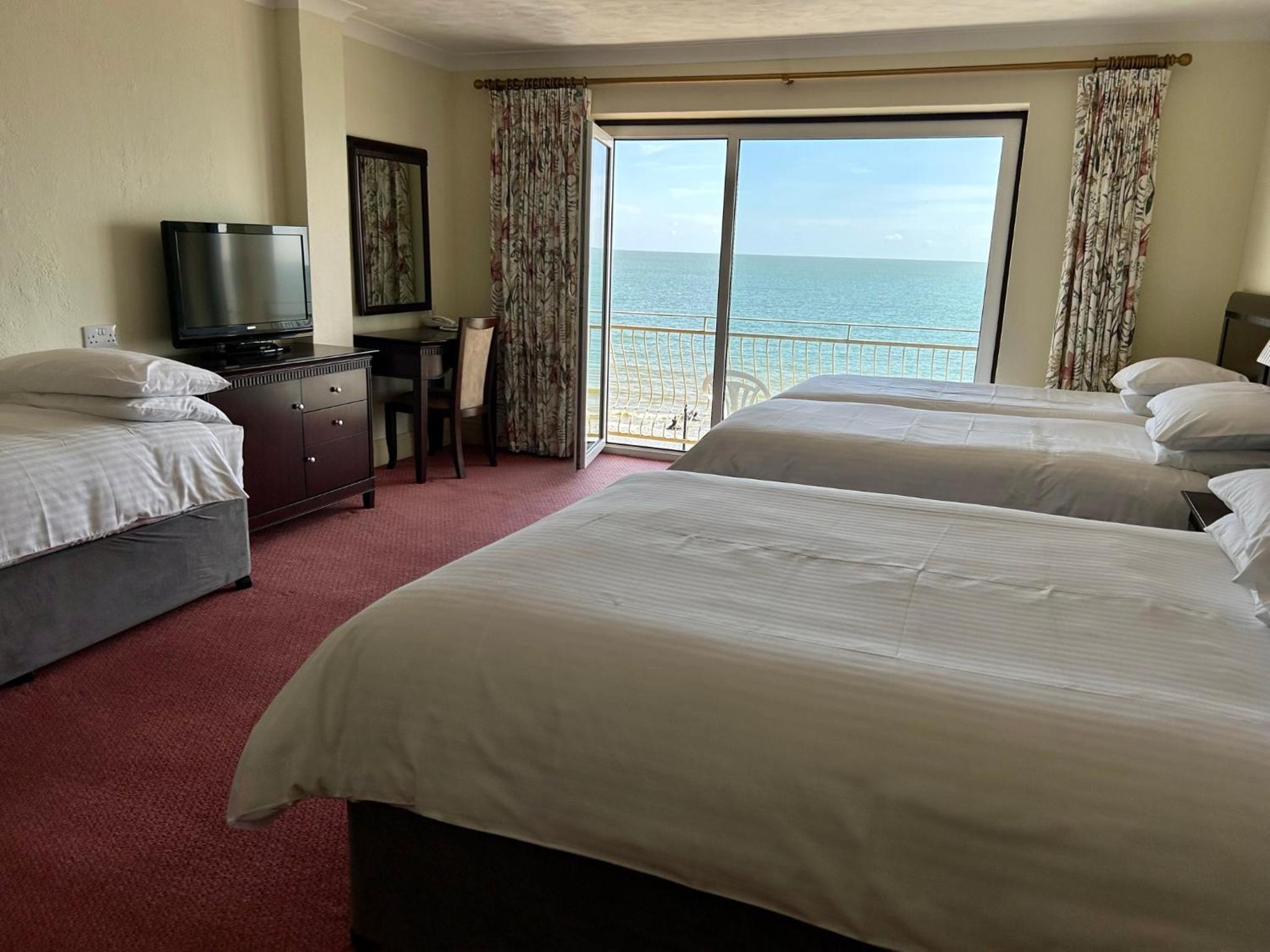 Family Room with Balcony and Sea View (2 Adults + 3 Children)