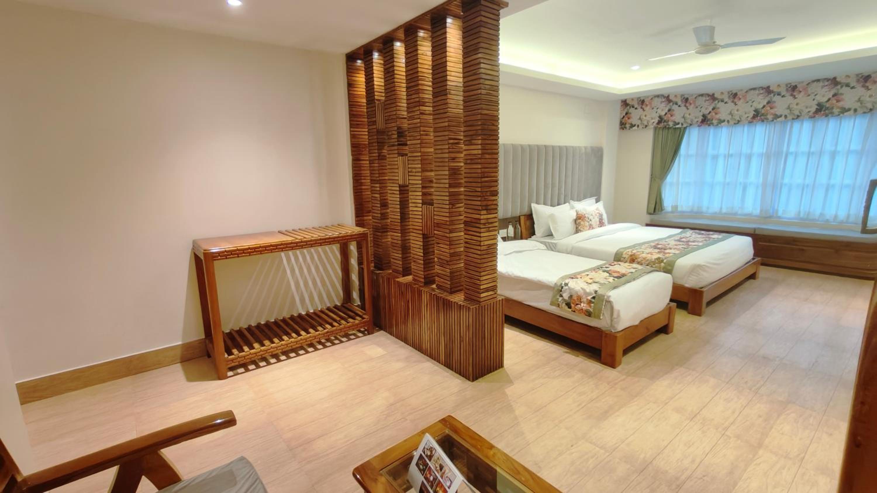 Queen Suite photo 2