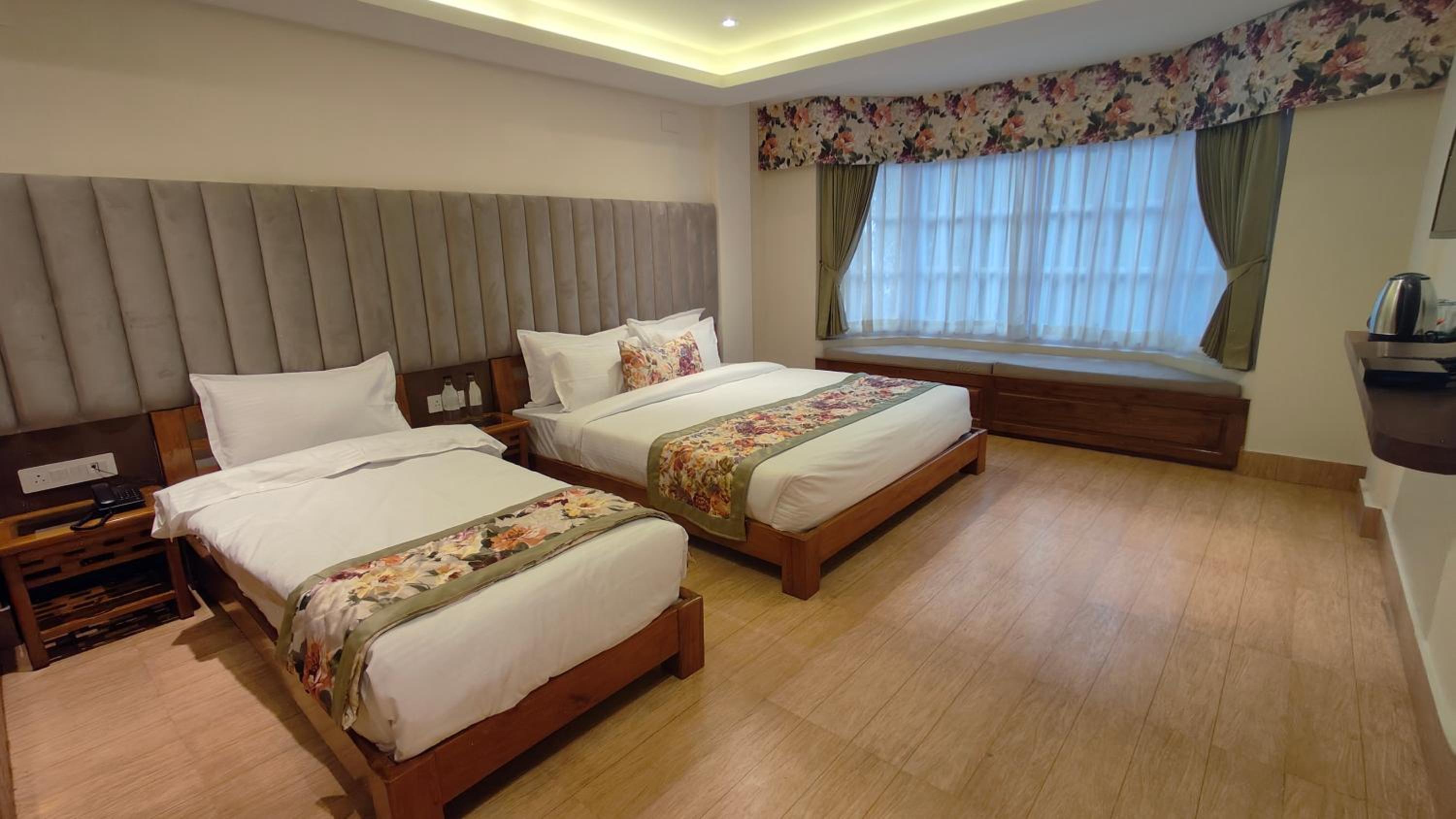Queen Suite photo 1