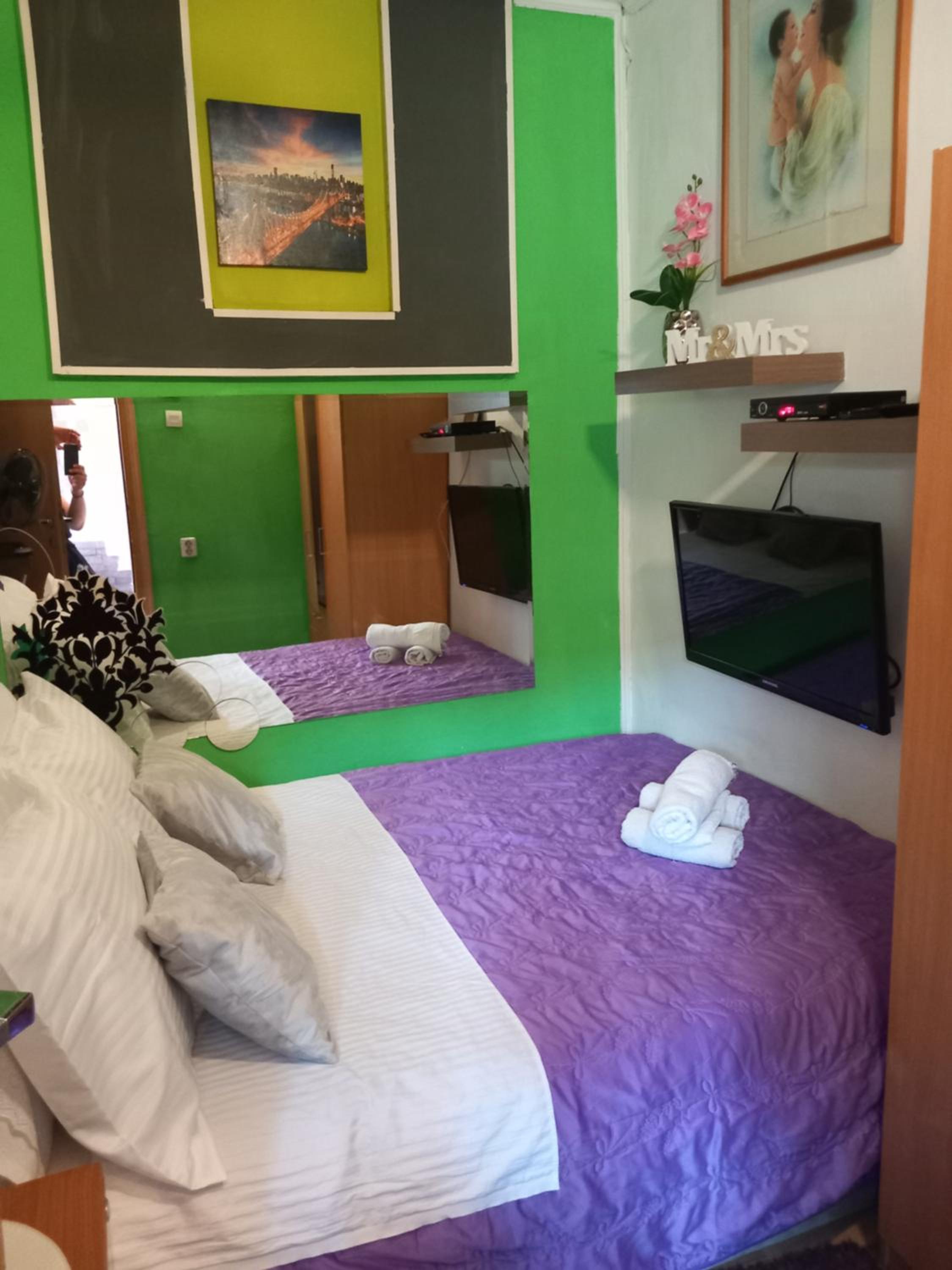 Two-Bedroom Apartment - Photo 13