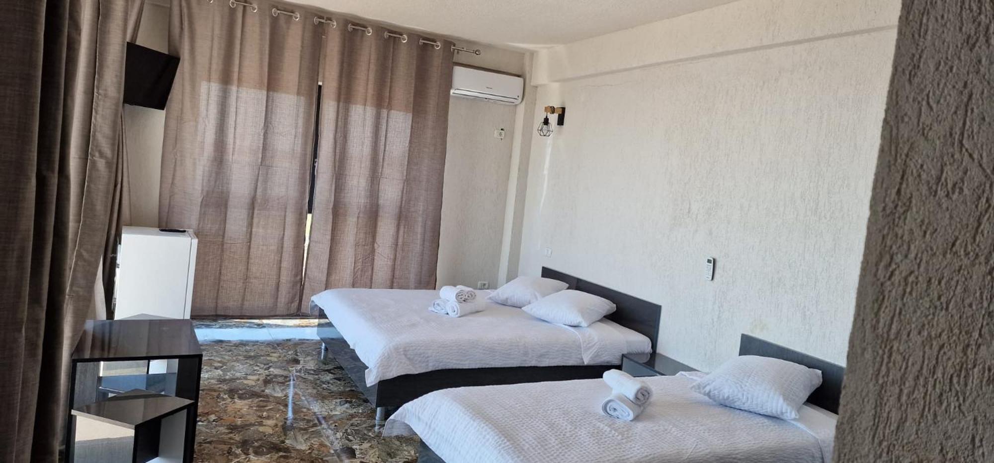 Triple Room with Terrace photo 1
