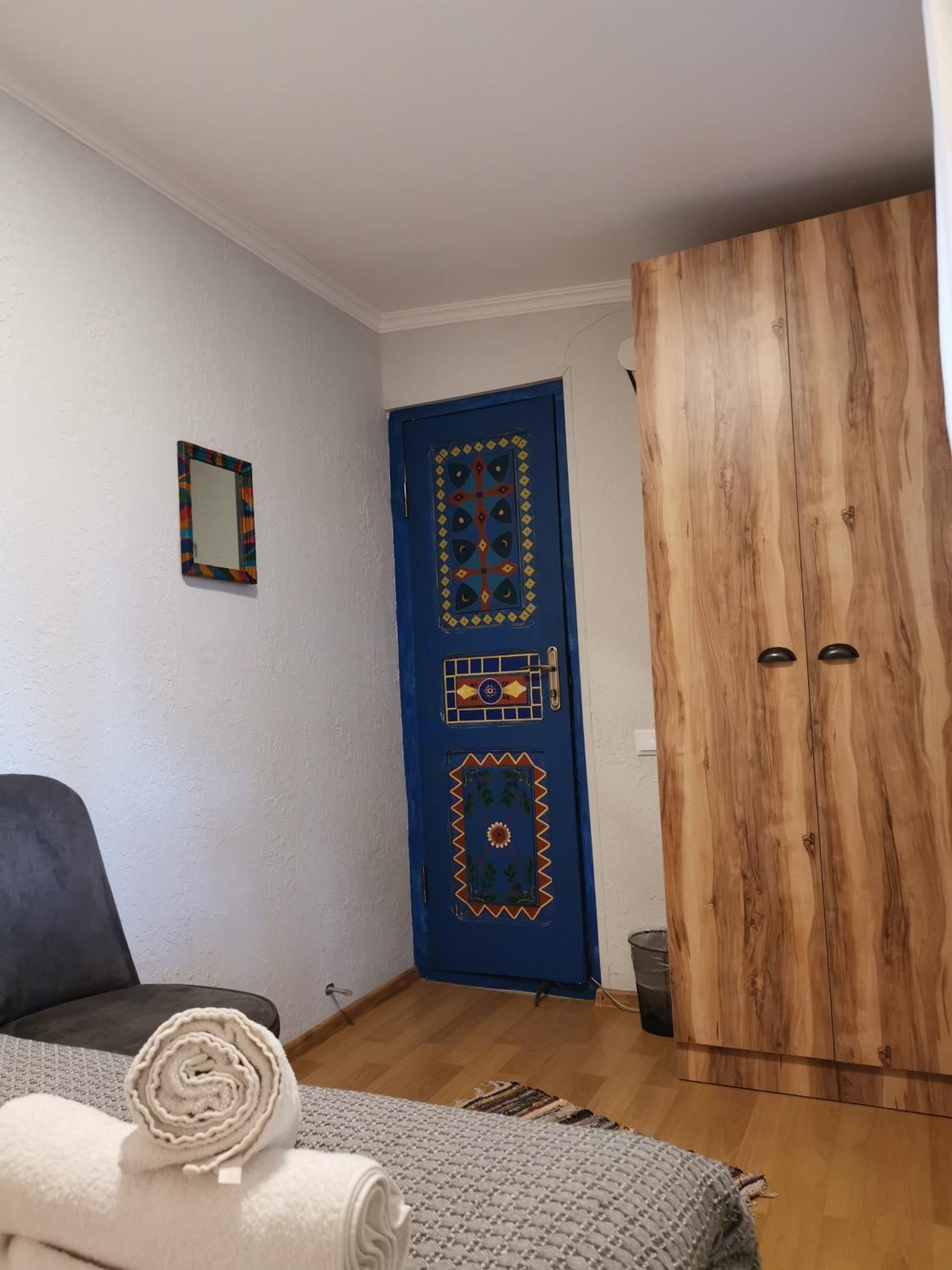 Small Double Room - Photo 1