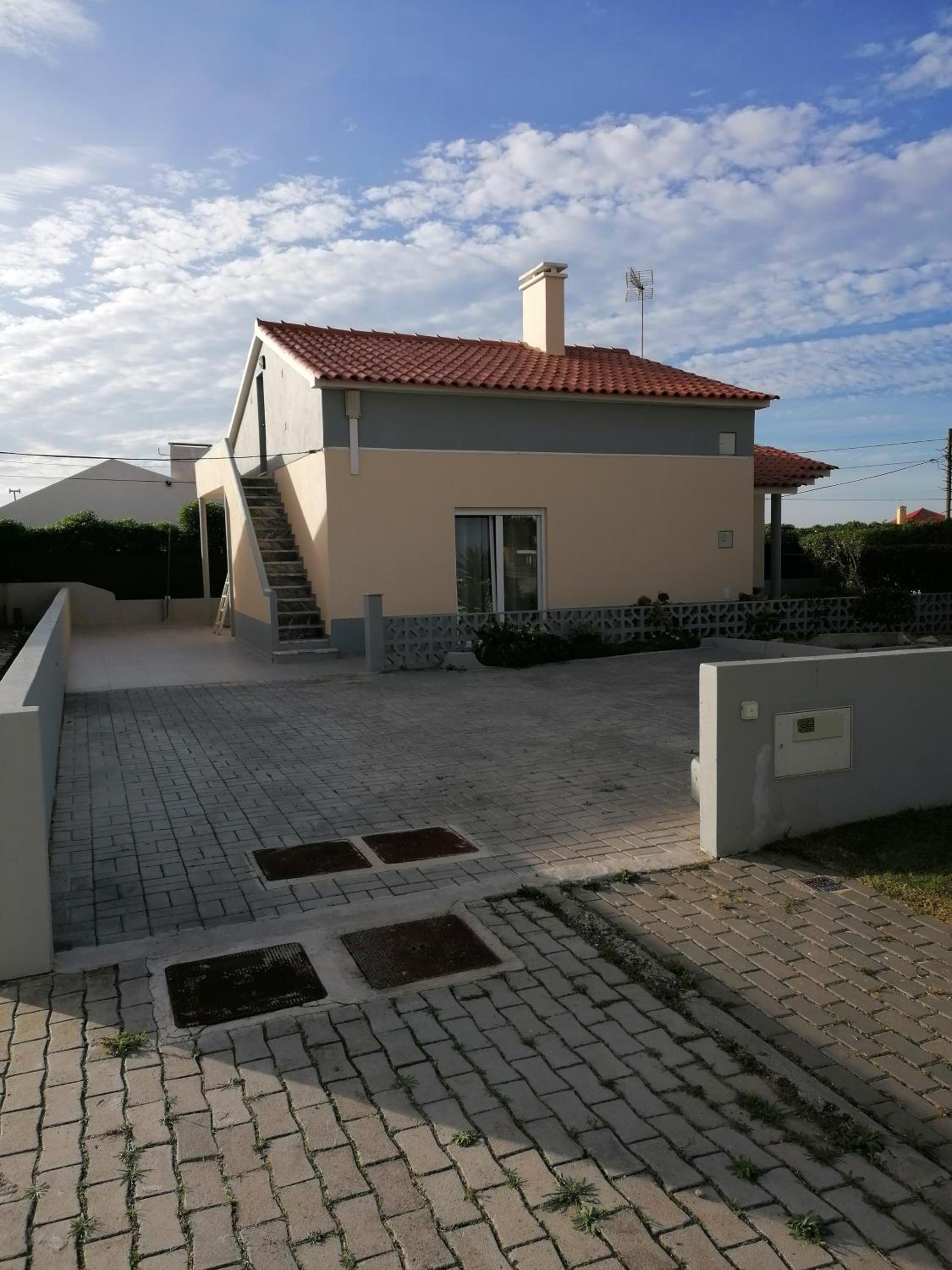 Villa photo 3