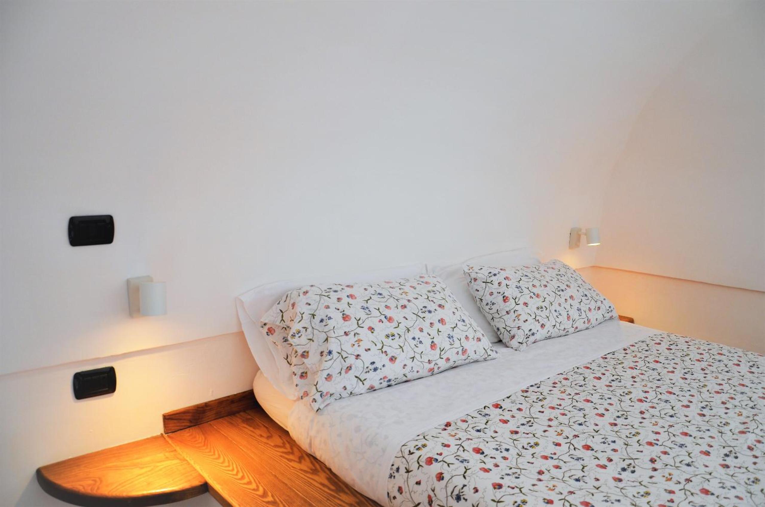 Double Room with Private Bathroom - Photo 21