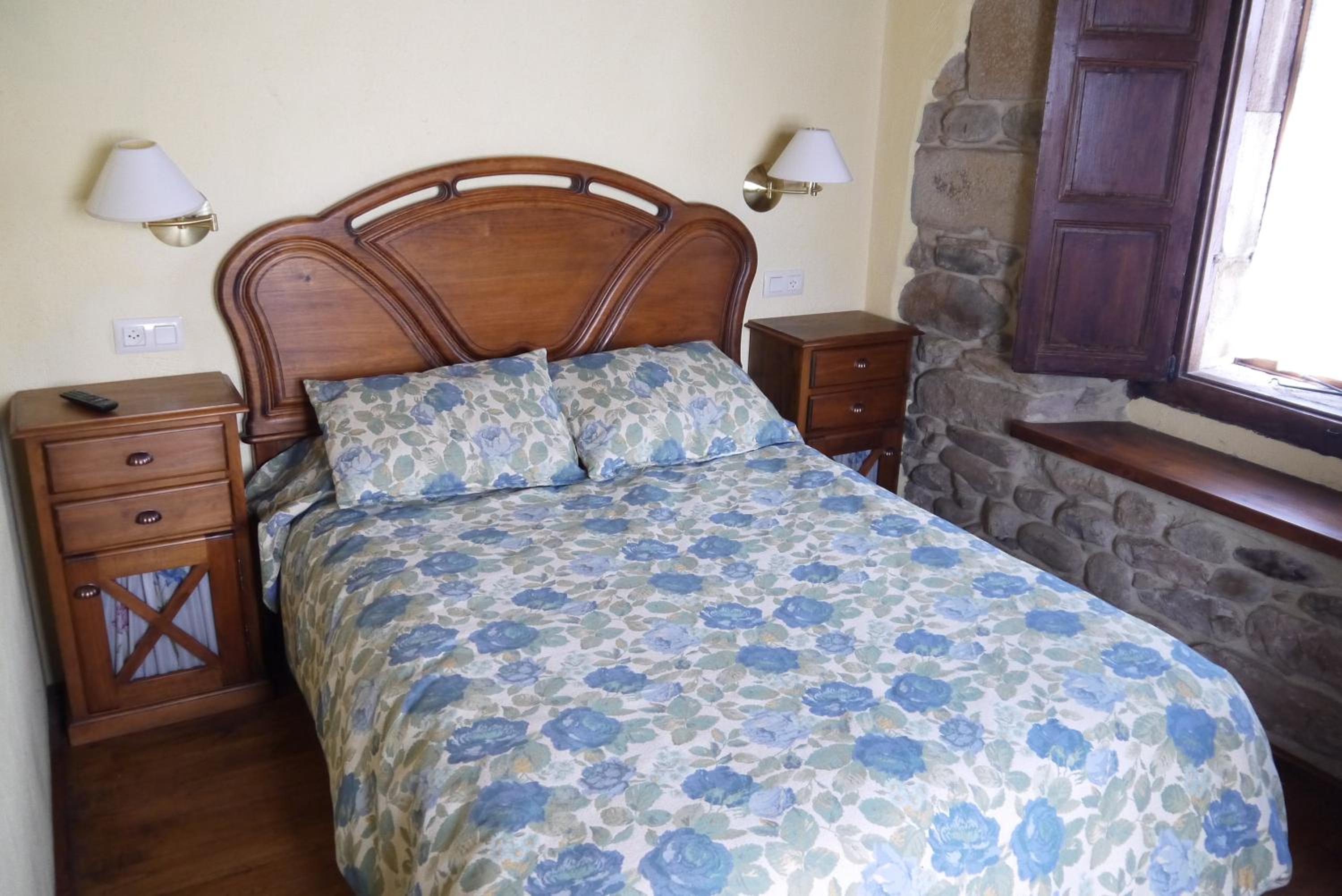 Double Room with Balcony - Photo 1