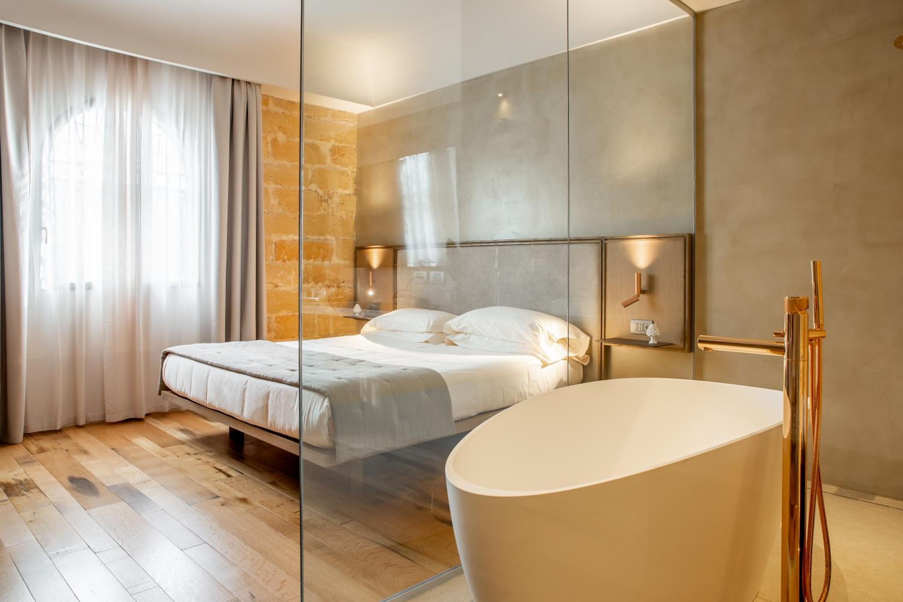 Junior Suite - Photo 8