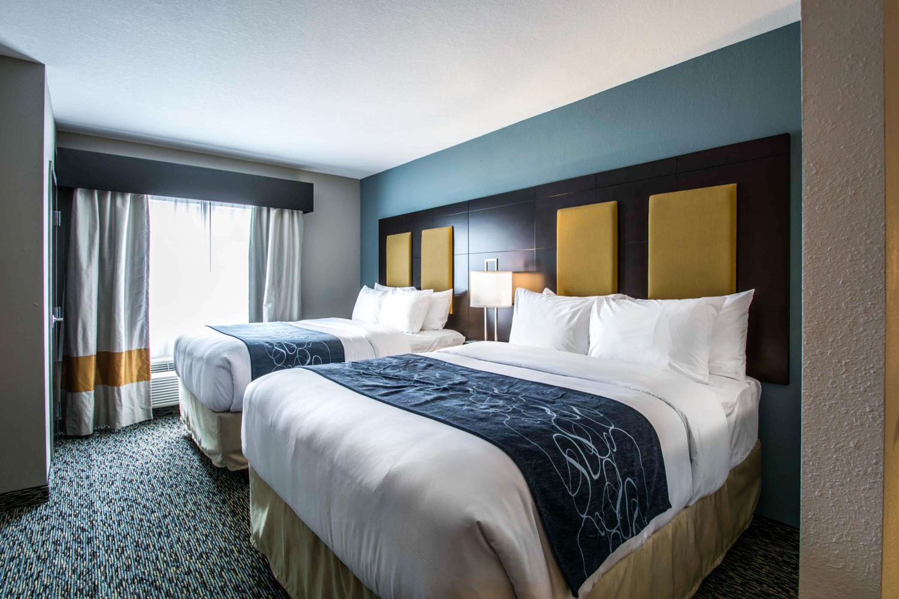 Suite with Two Queen Beds - Accessible/Non-Smoking photo 2