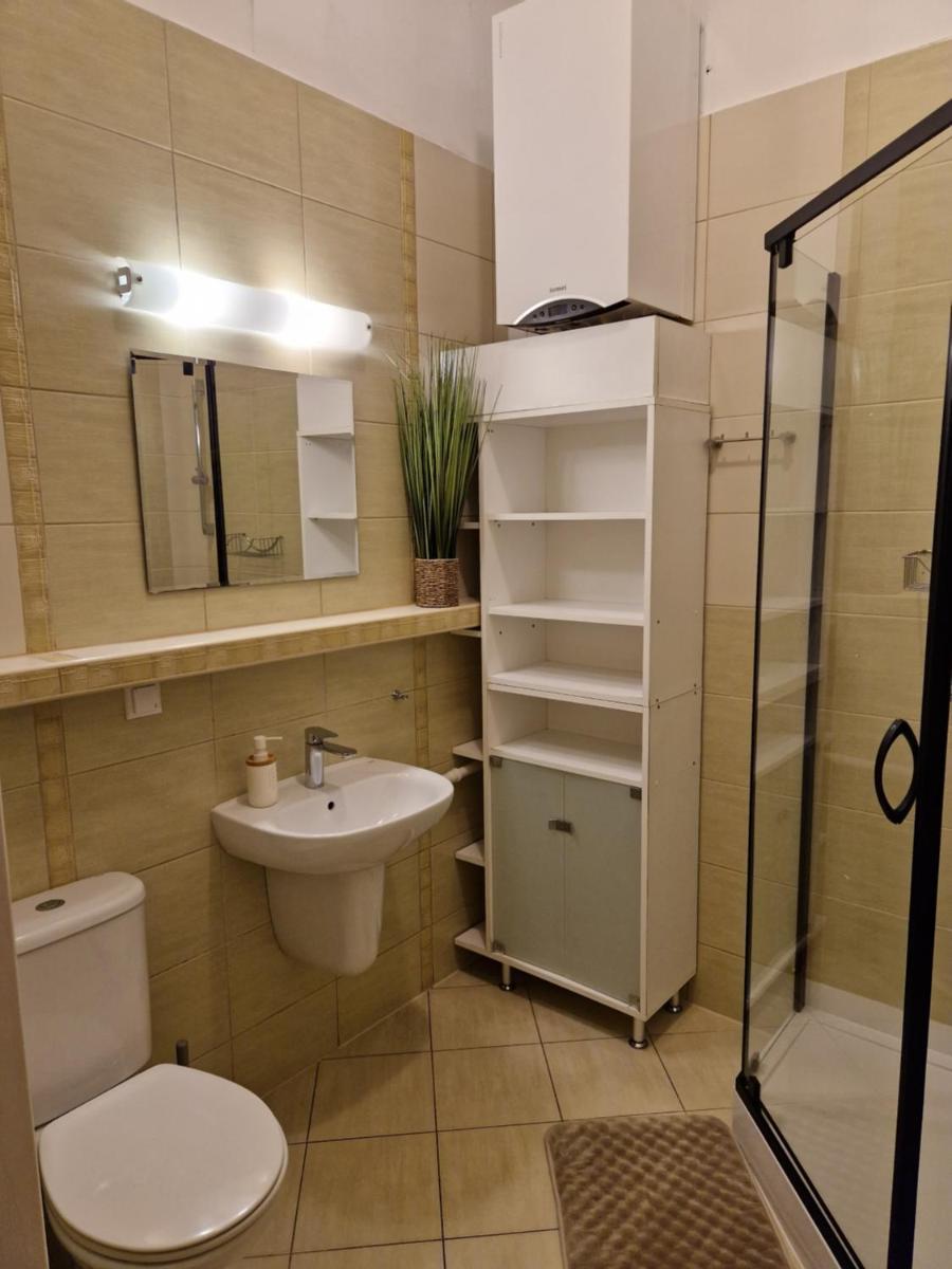 Studio Apartment - Photo 7