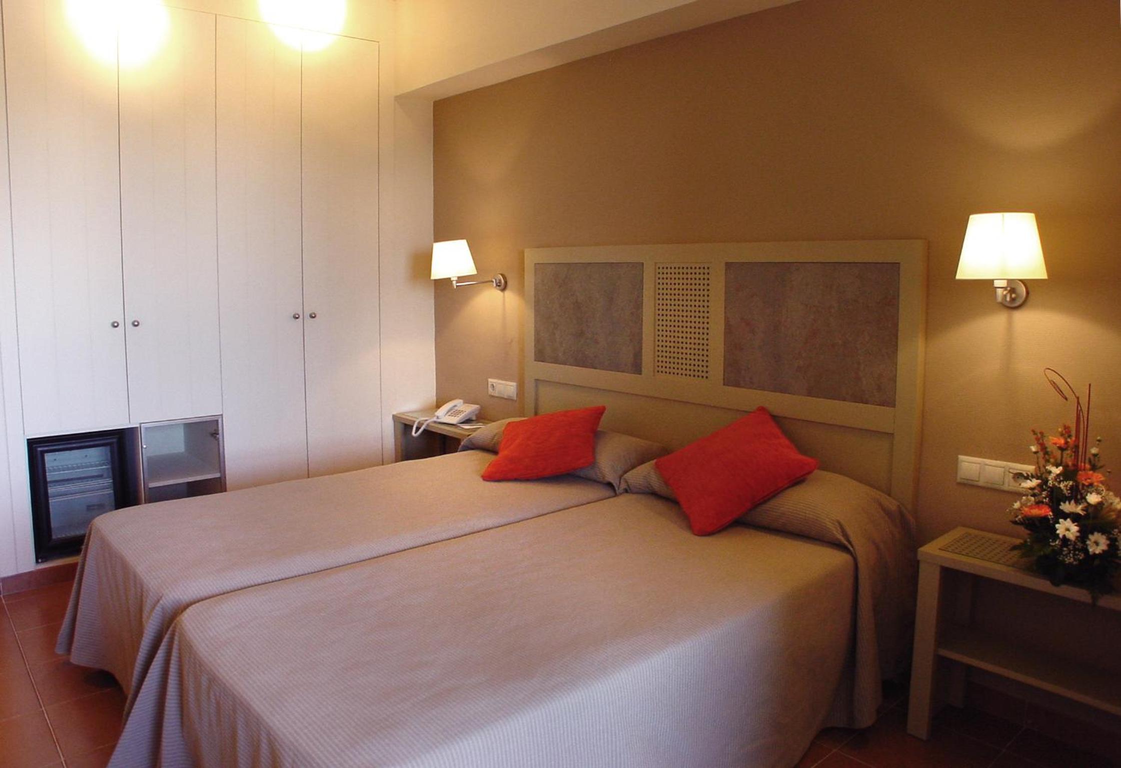 Classic Double Room (2 Adults ) - Photo 26