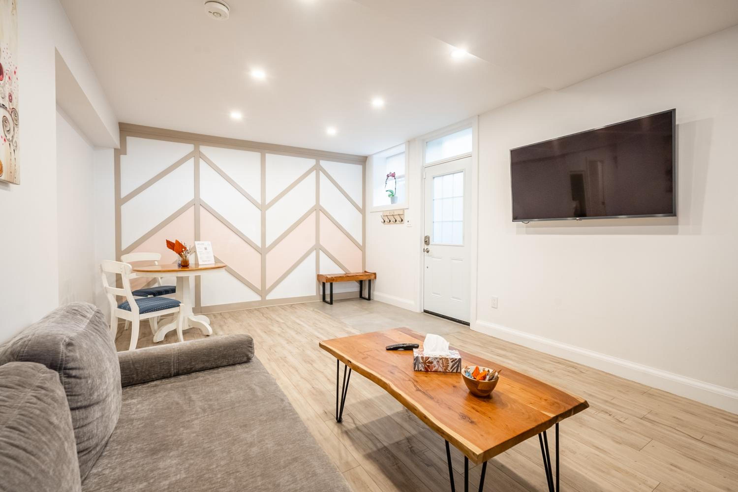 One-Bedroom Suite